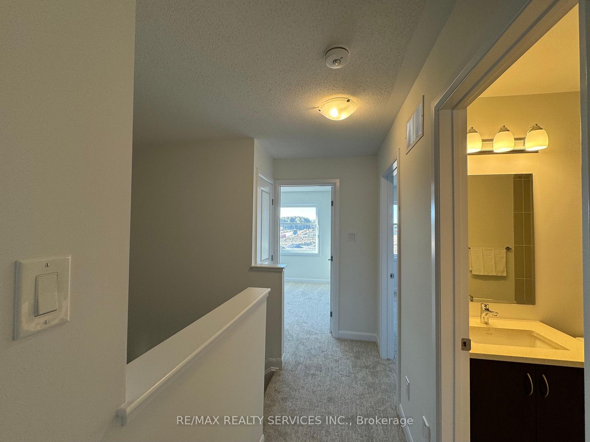 Photo 14 of 183 Invention Boulevard, Ottawa, Kanata - Morgan's Grant/South March — HOMEH