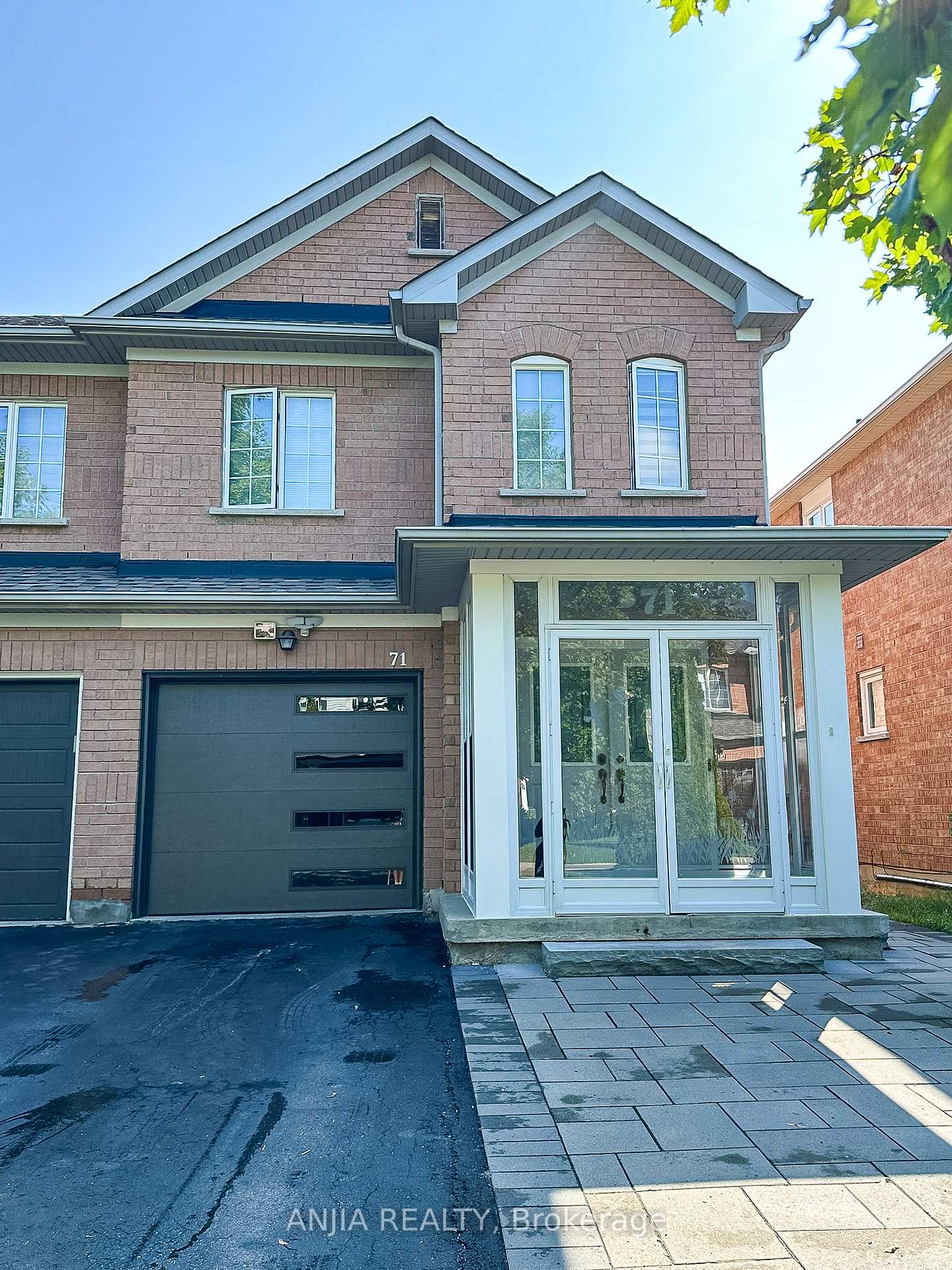 Photo 1 of 71 Via Jessica Drive, Markham, Village Green-South Unionville — HOMEH