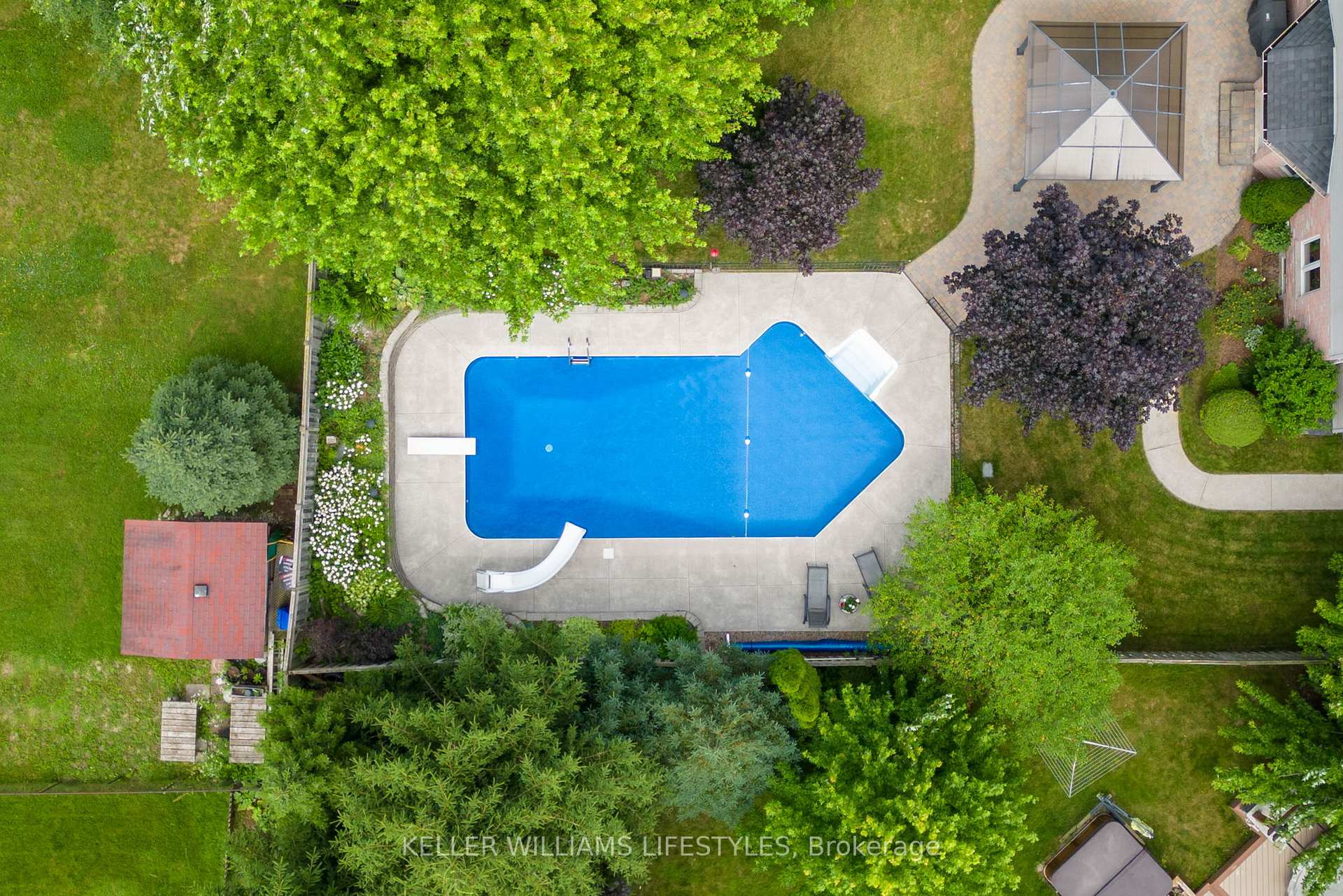Photo 3 of 128 Westbrook Drive, Middlesex Centre, Kilworth — HOMEH