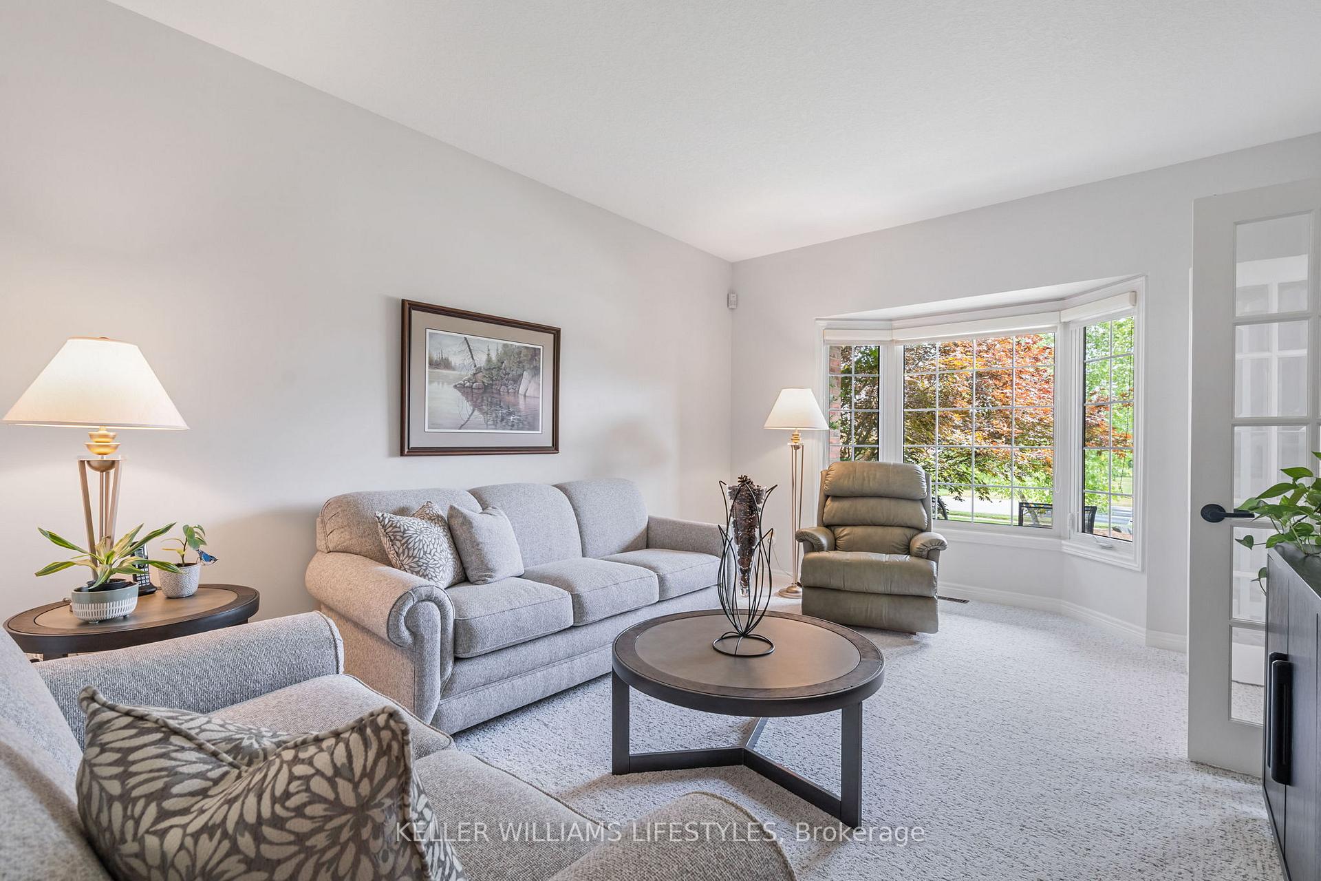 Photo 8 of 128 Westbrook Drive, Middlesex Centre, Kilworth — HOMEH