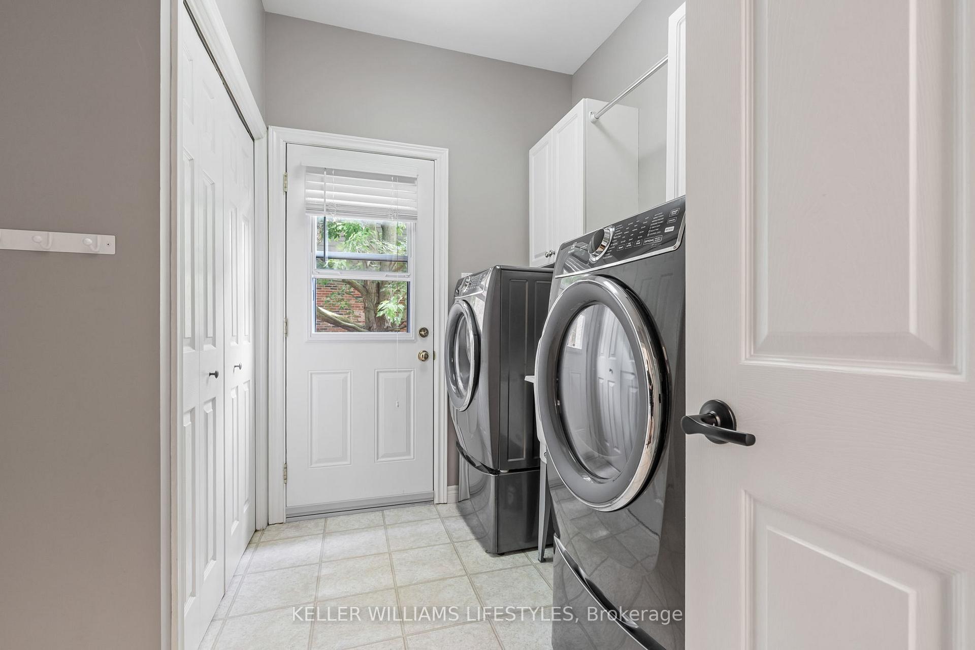 Photo 17 of 128 Westbrook Drive, Middlesex Centre, Kilworth — HOMEH