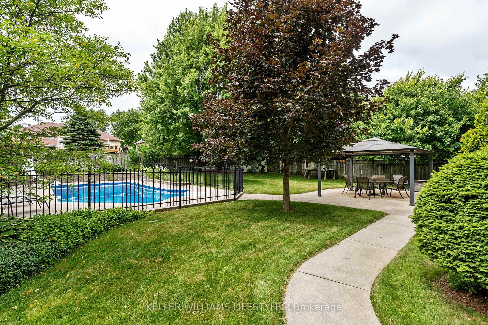 Photo 39 of 128 Westbrook Drive, Middlesex Centre, Kilworth — HOMEH