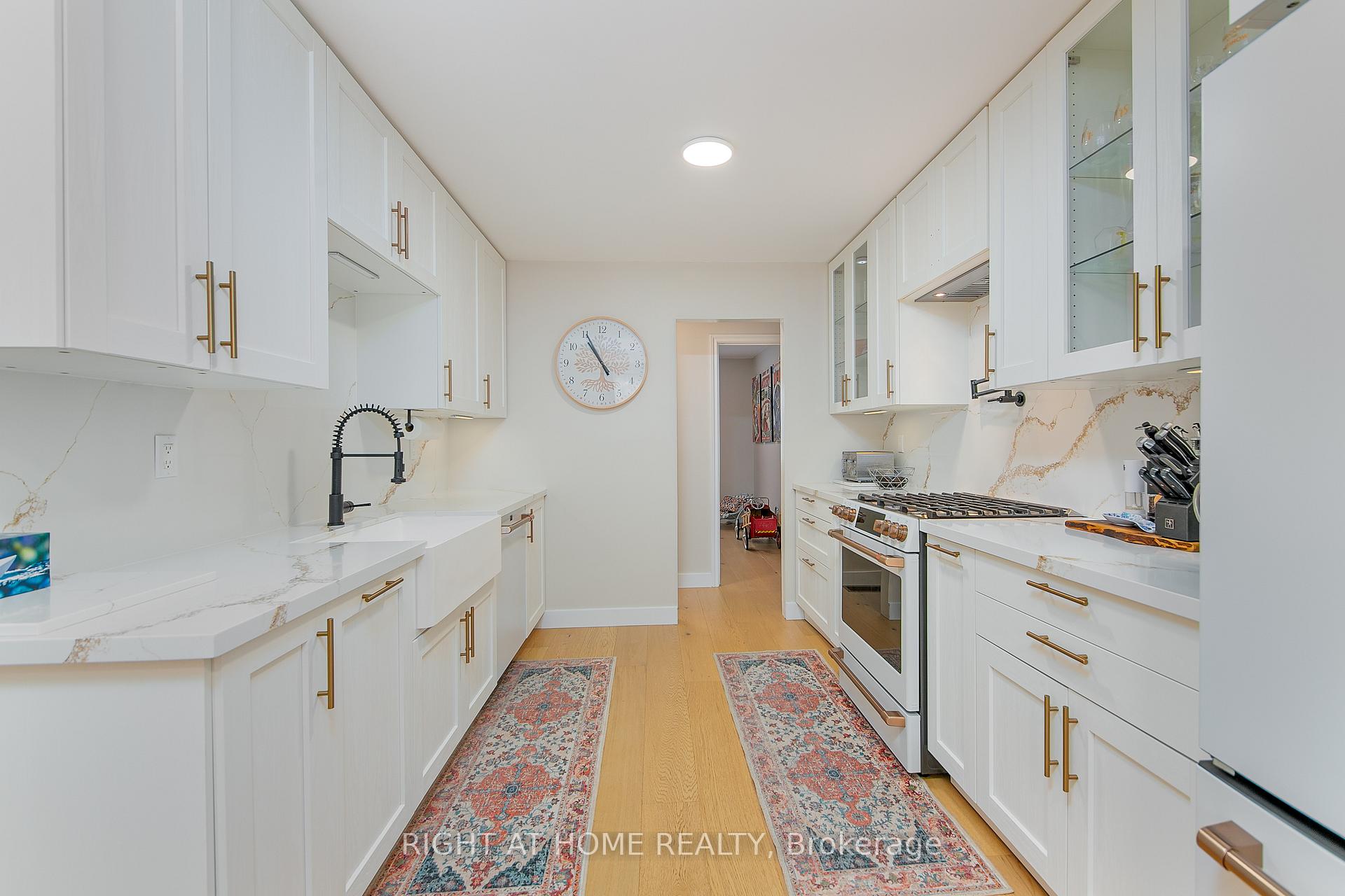 Photo 6 of 1050 Emily Street, Innisfil, Lefroy — HOMEH