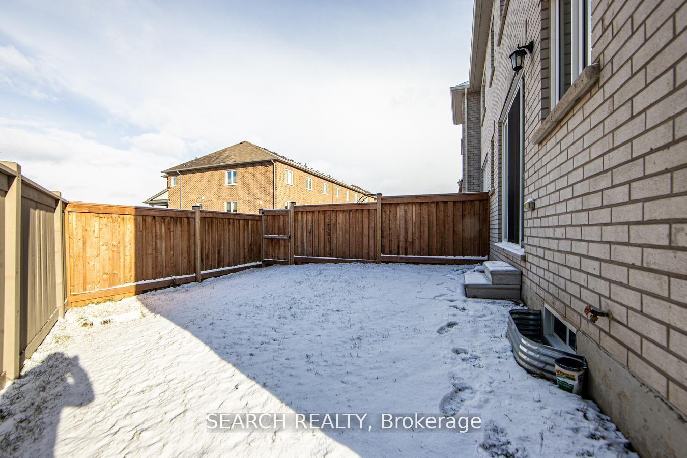 Photo 1 of 988 Cherry Court, Milton, Cobban — HOMEH