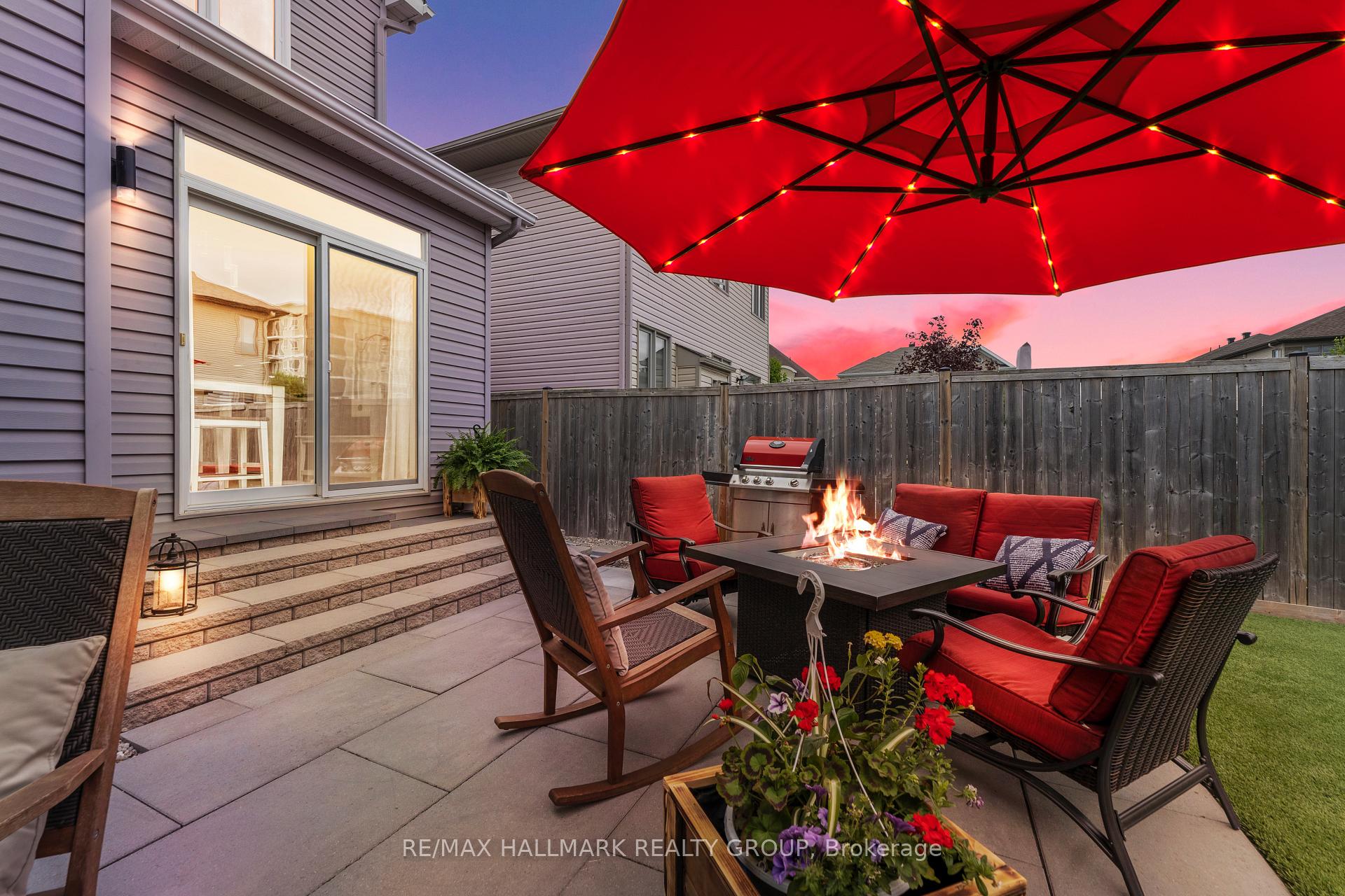 Photo 3 of 65 Ginseng Terrace, Ottawa, Kanata - Emerald Meadows/Trailwest — HOMEH
