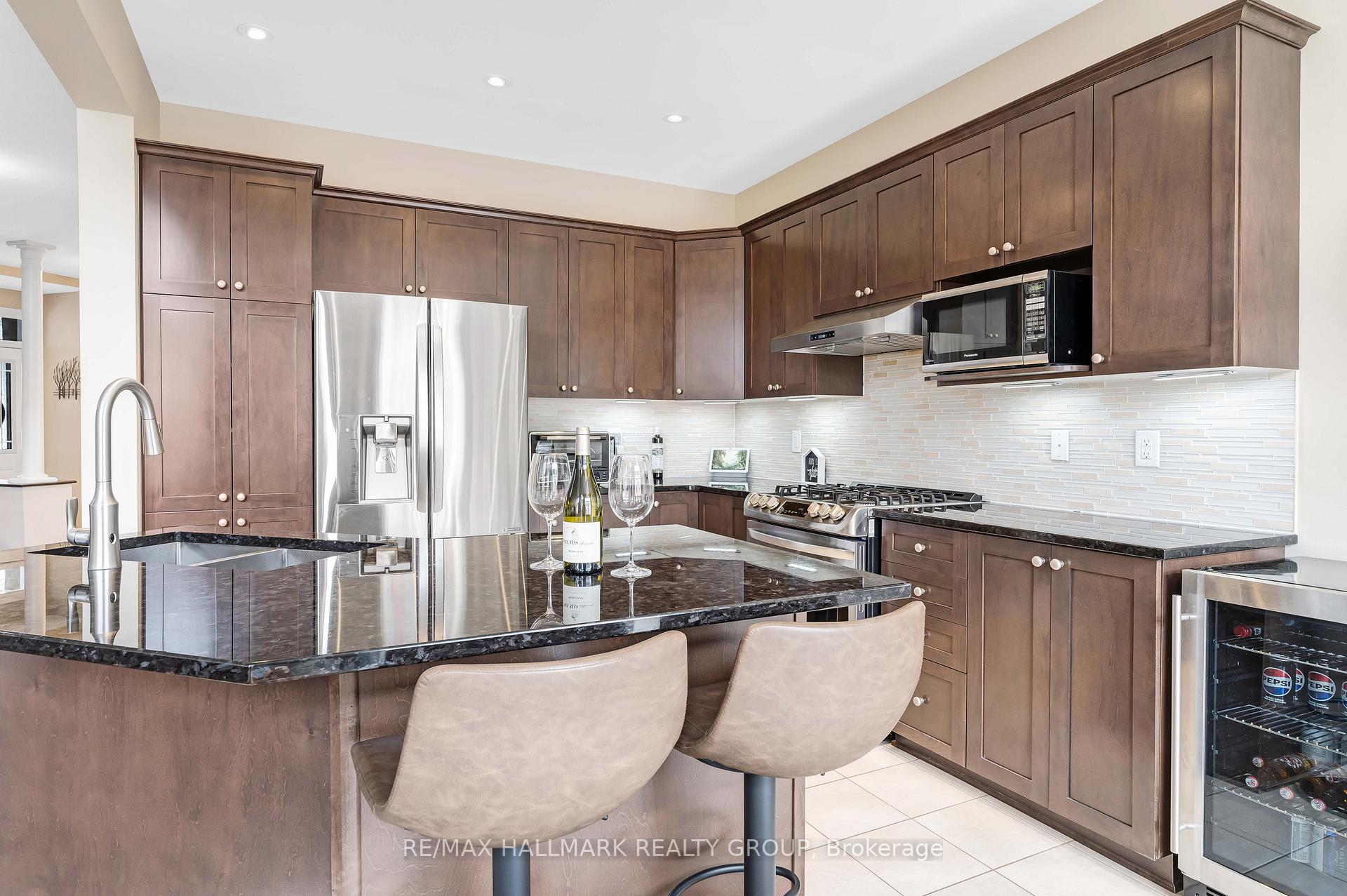 Photo 17 of 65 Ginseng Terrace, Ottawa, Kanata - Emerald Meadows/Trailwest — HOMEH