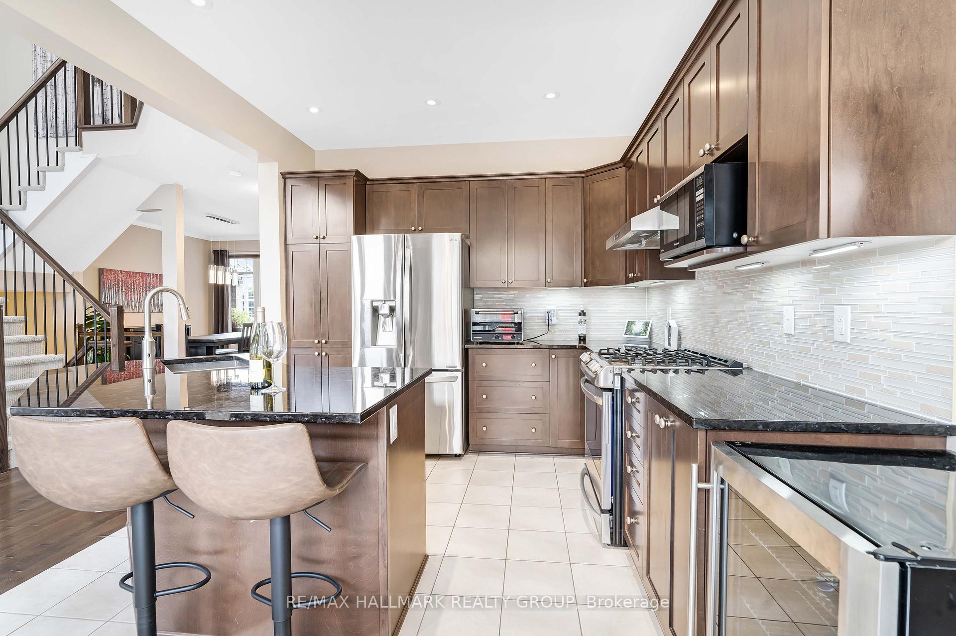 Photo 18 of 65 Ginseng Terrace, Ottawa, Kanata - Emerald Meadows/Trailwest — HOMEH