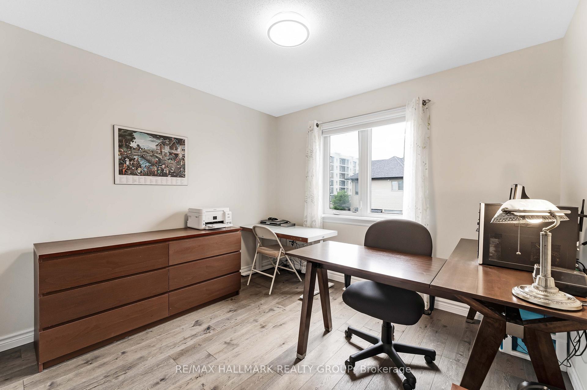 Photo 25 of 65 Ginseng Terrace, Ottawa, Kanata - Emerald Meadows/Trailwest — HOMEH