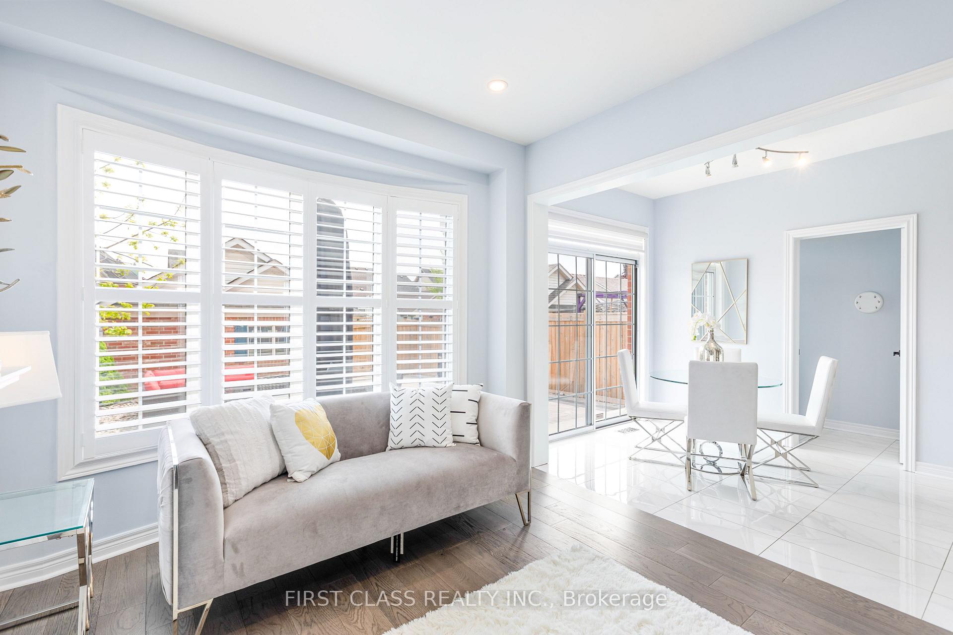 Photo 10 of 31 Donald Sim Avenue, Markham, Cornell — HOMEH