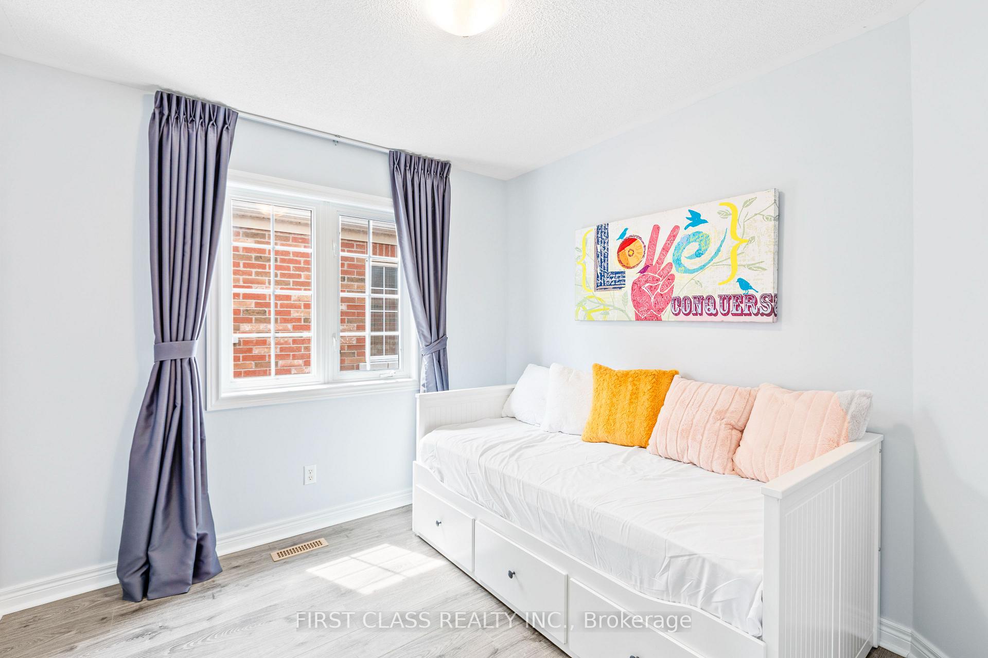 Photo 19 of 31 Donald Sim Avenue, Markham, Cornell — HOMEH