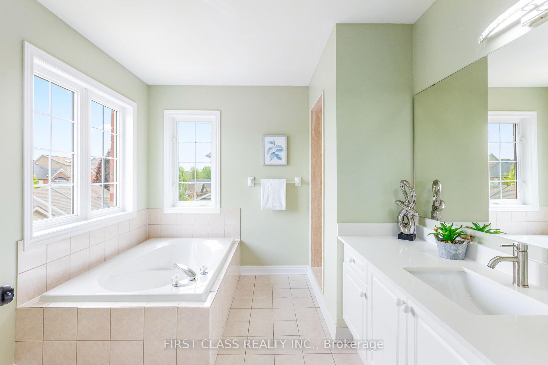 Photo 22 of 31 Donald Sim Avenue, Markham, Cornell — HOMEH