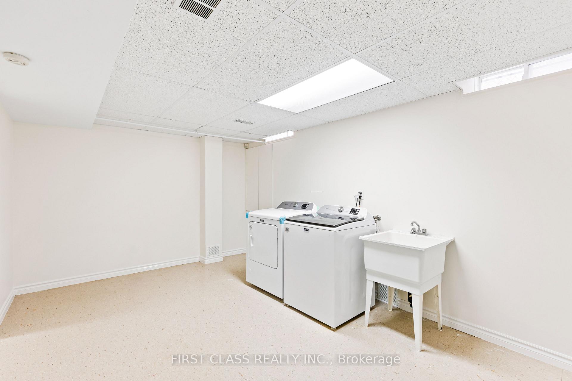 Photo 25 of 31 Donald Sim Avenue, Markham, Cornell — HOMEH