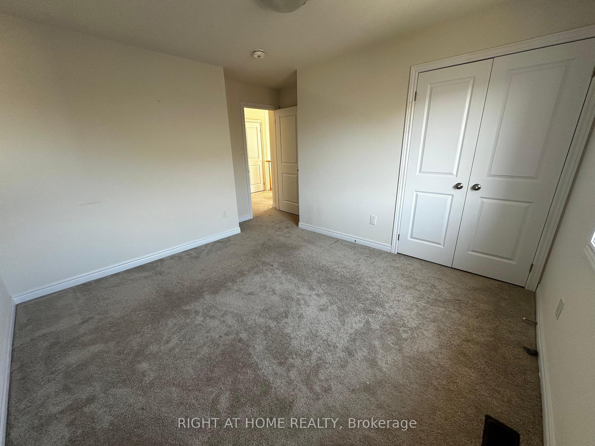 Photo 13 of 43 Sauvignon Crescent, Hamilton, Fruitland — HOMEH