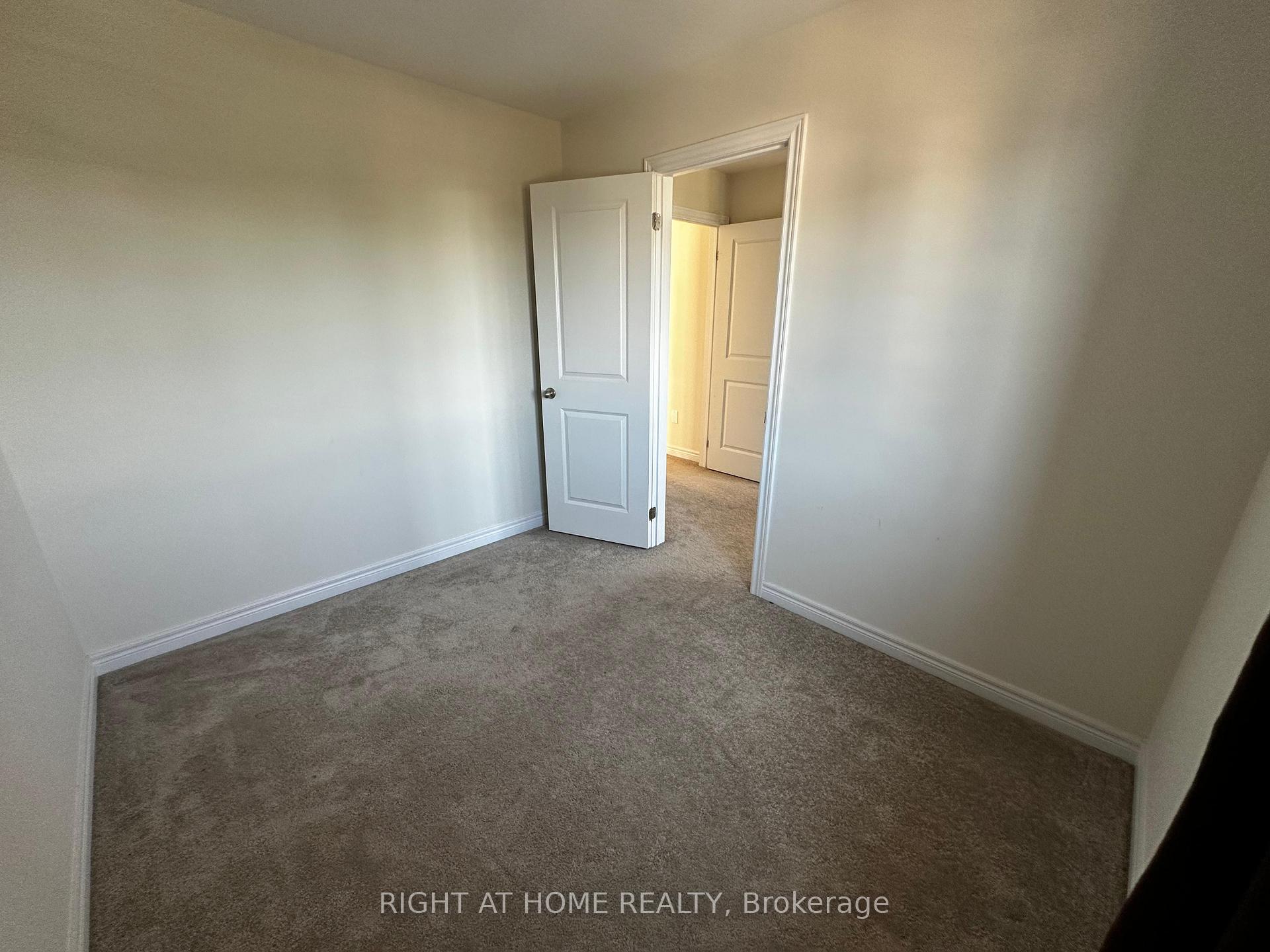 Photo 21 of 43 Sauvignon Crescent, Hamilton, Fruitland — HOMEH