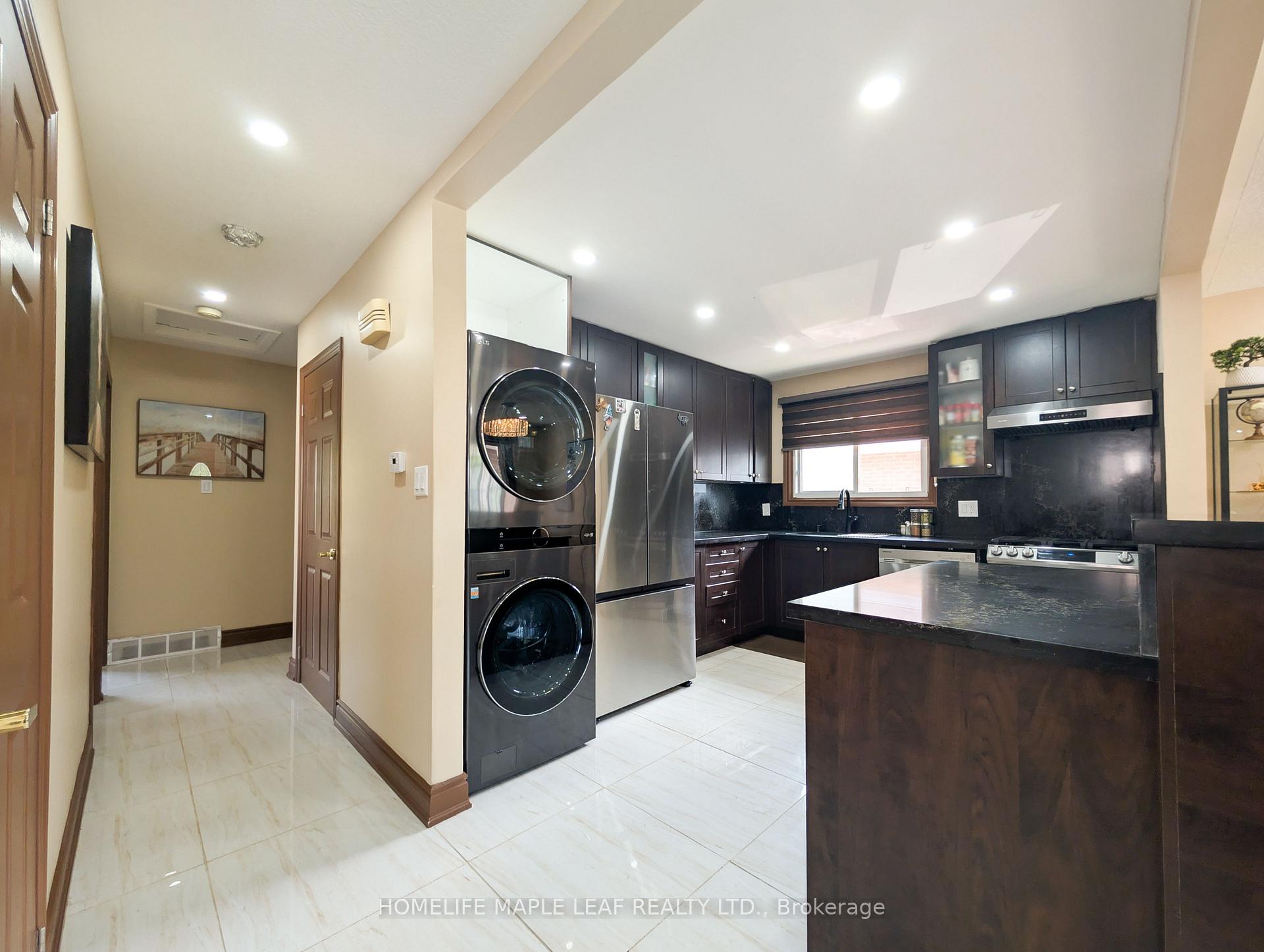 Photo 8 of 77 Kinzie Avenue, Kitchener, Centreville Chicopee — HOMEH