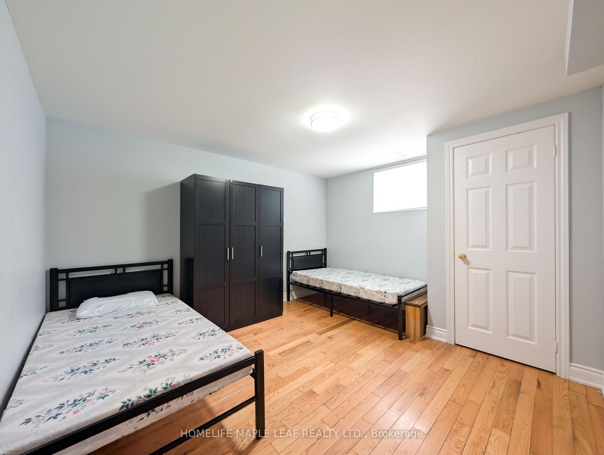 Photo 23 of 77 Kinzie Avenue, Kitchener, Centreville Chicopee — HOMEH