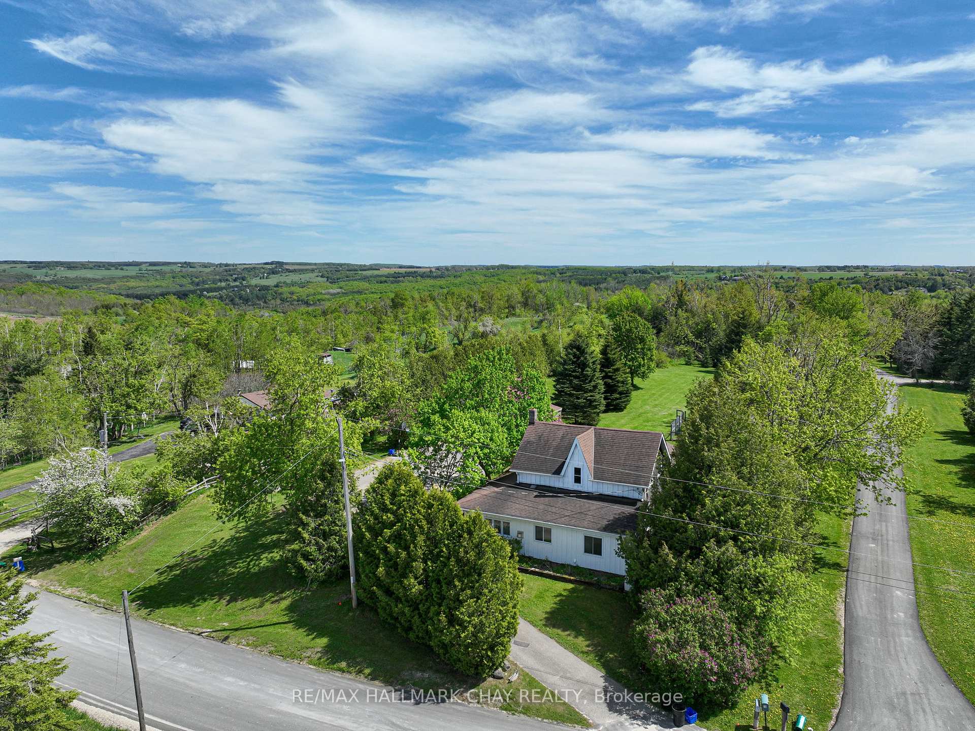 Photo 1 of 22 Mill Lane E, Melancthon, Rural Melancthon — HOMEH