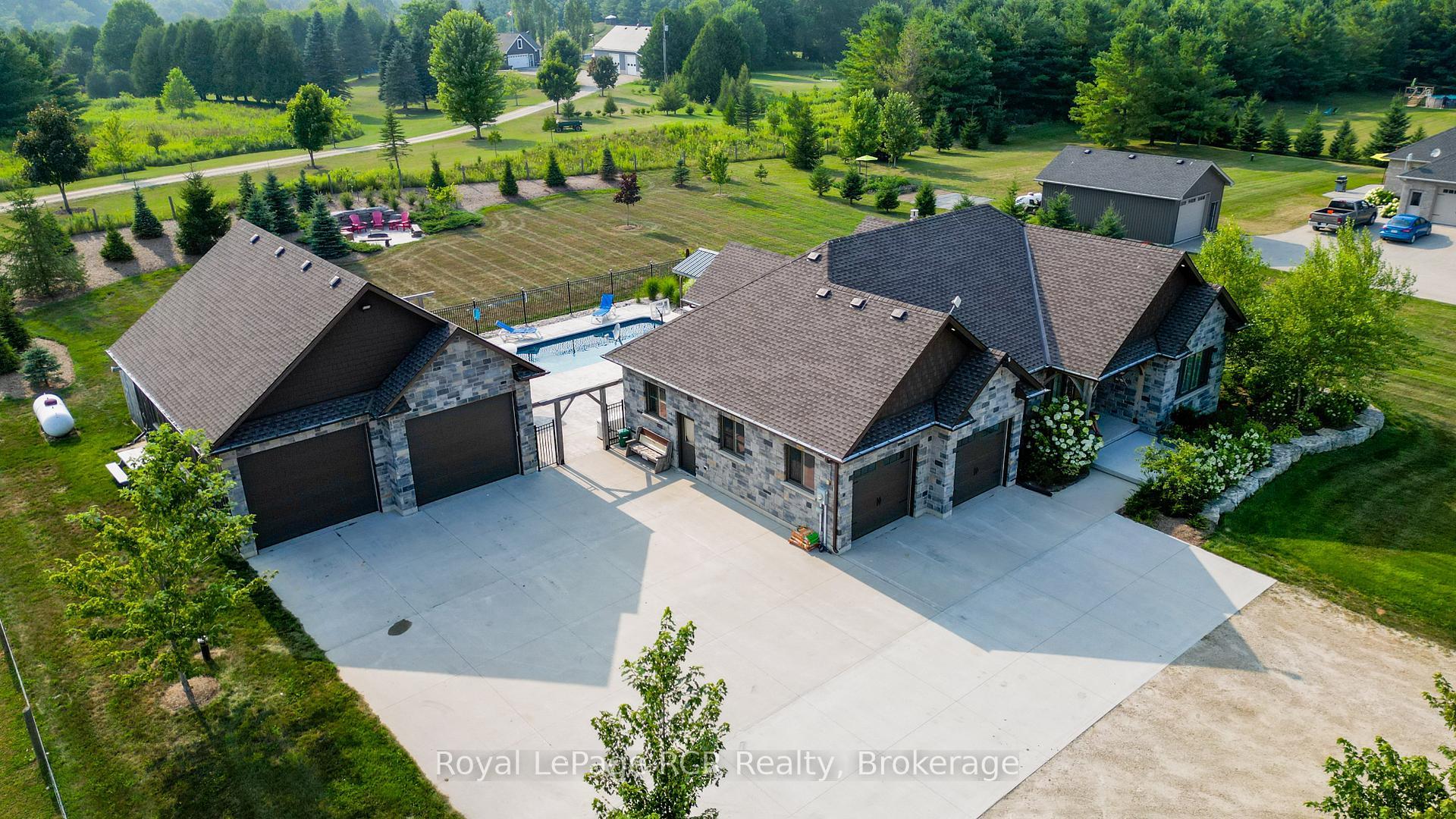 Photo 40 of 9624 O'dwyers Road, Minto — HOMEH