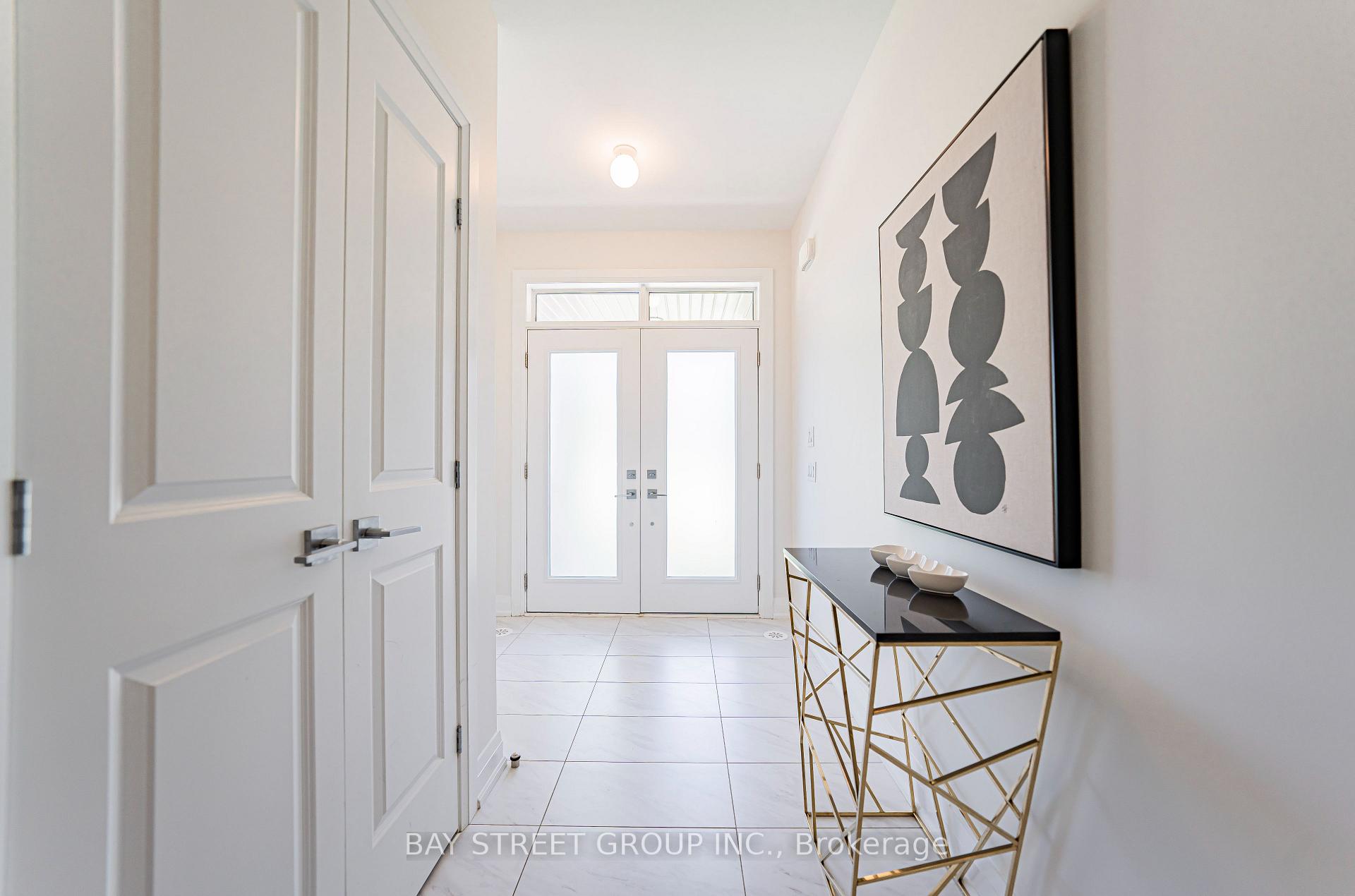 Photo 5 of 26 Harold Lawrie Lane, Markham, Aileen-Willowbrook — HOMEH