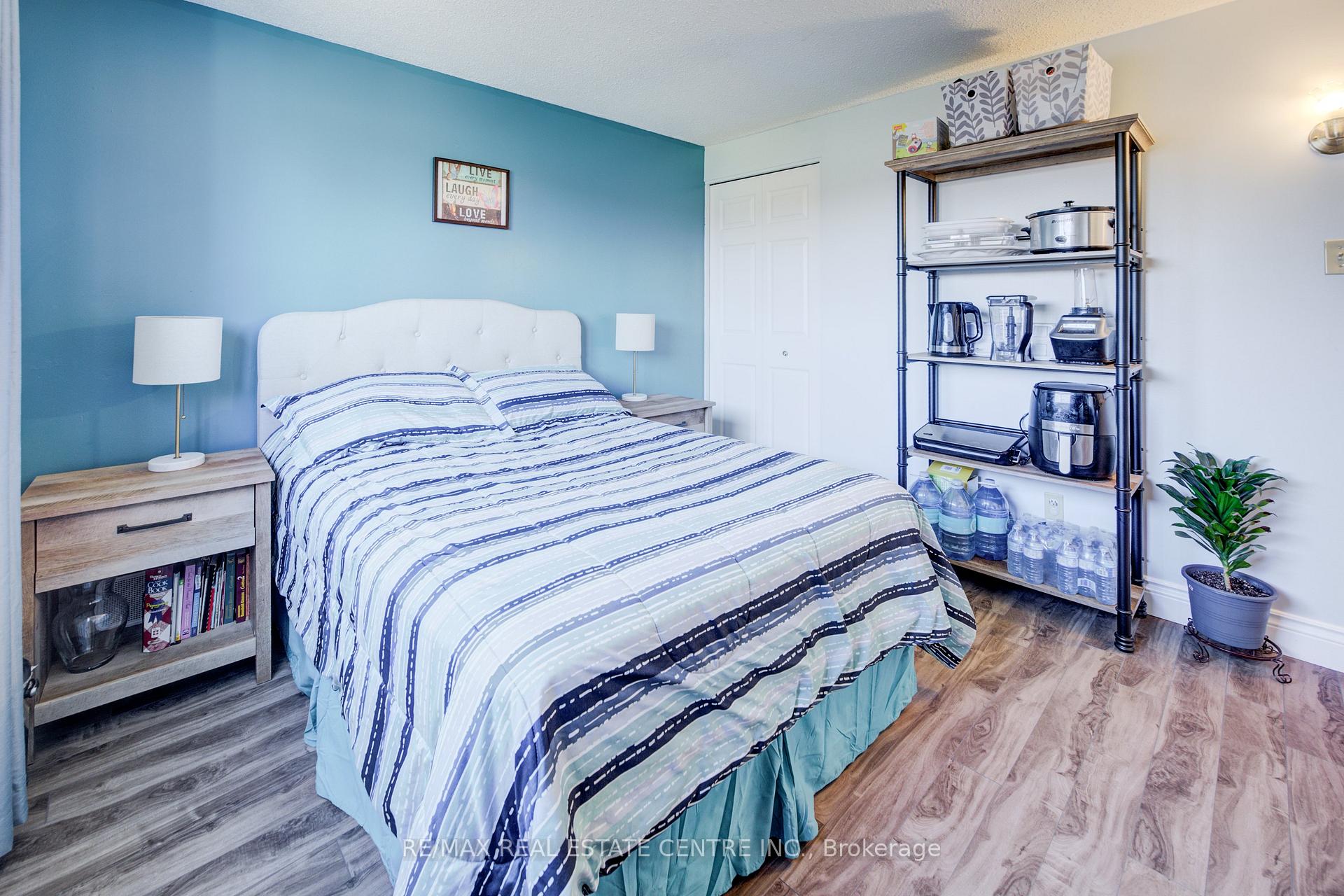 Photo 21 of 26 Cluthe Crescent E, Kitchener — HOMEH