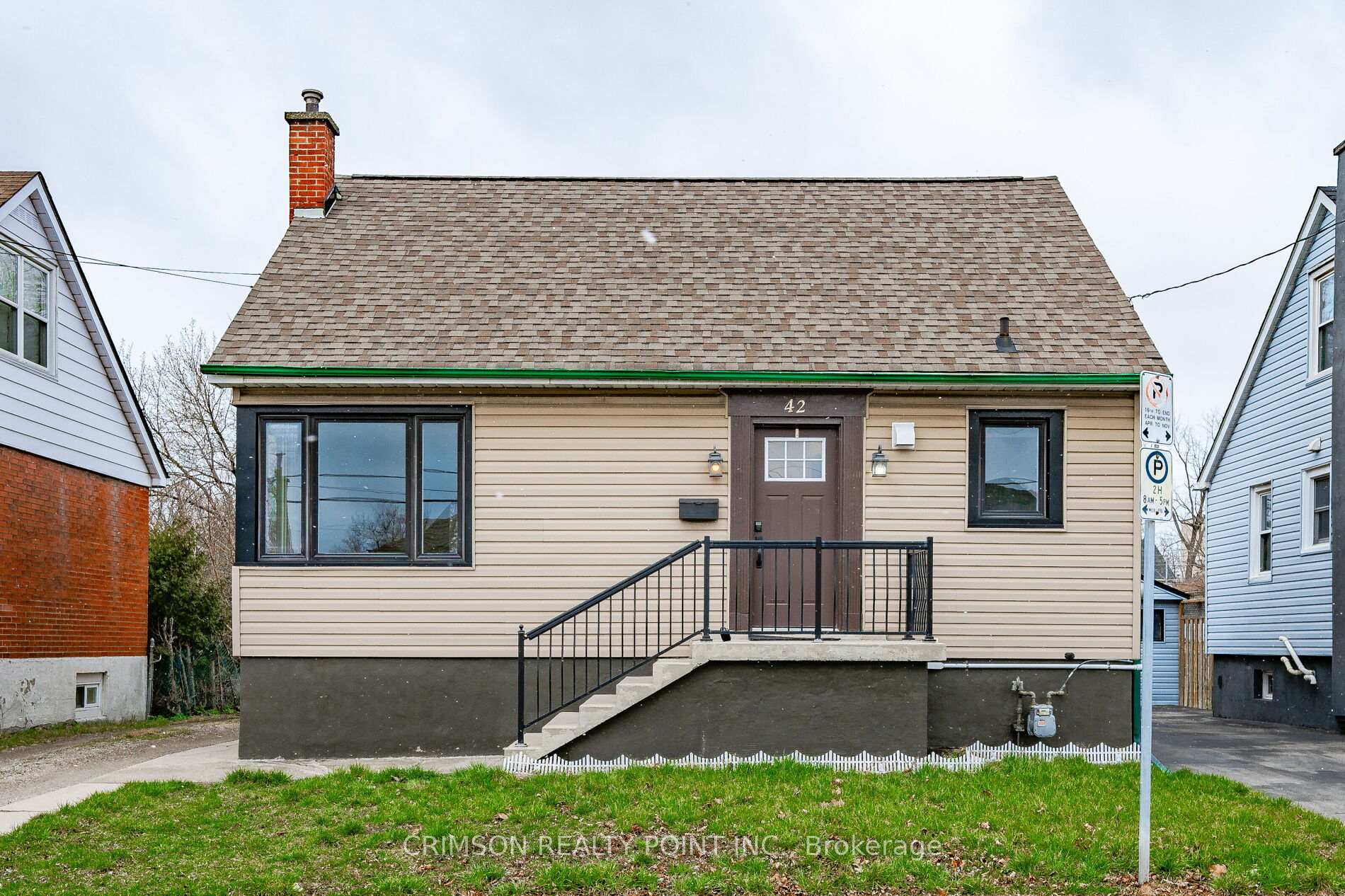 Photo 1 of 42 East 11th Street, Hamilton, Inch Park — HOMEH