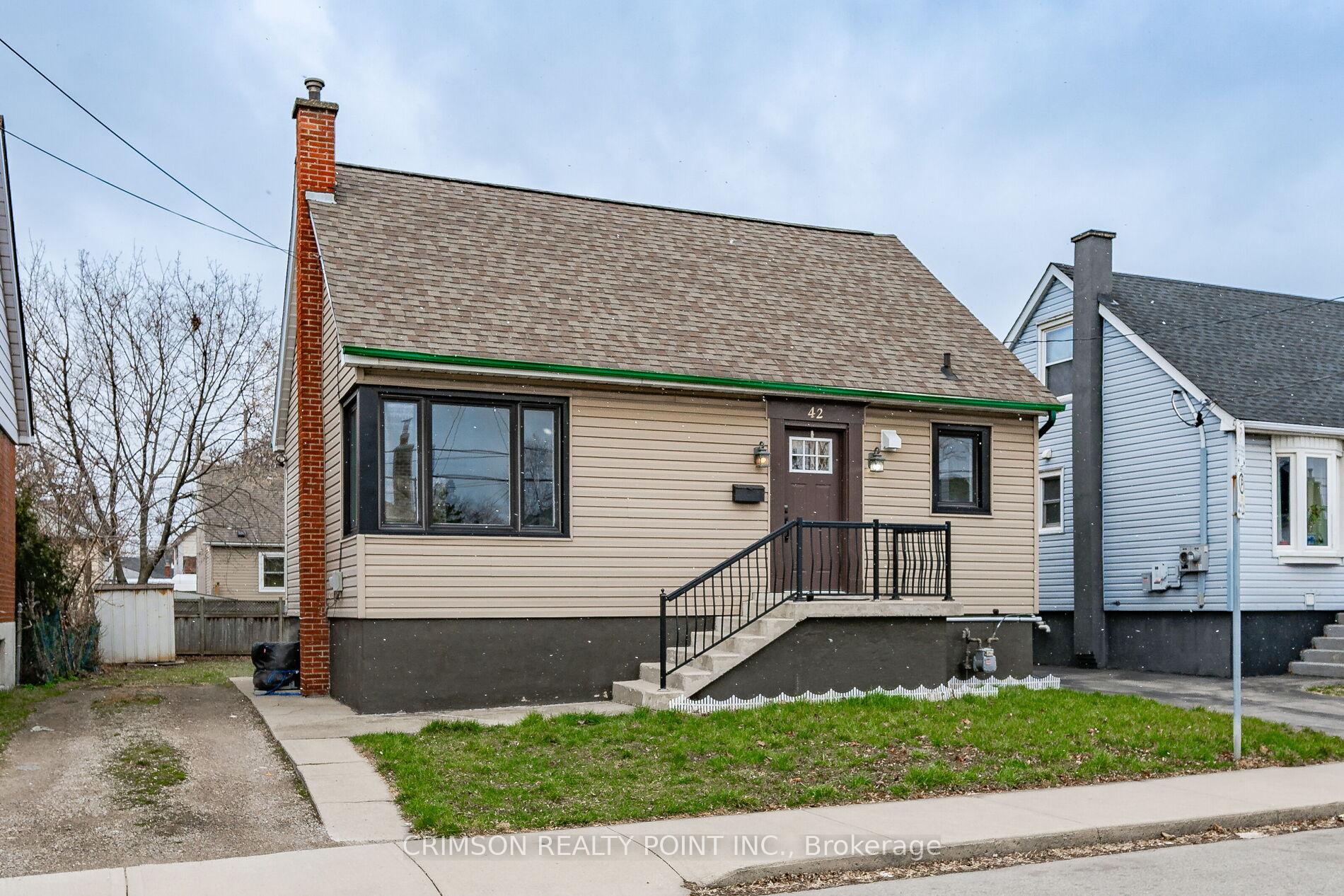 Photo 2 of 42 East 11th Street, Hamilton, Inch Park — HOMEH