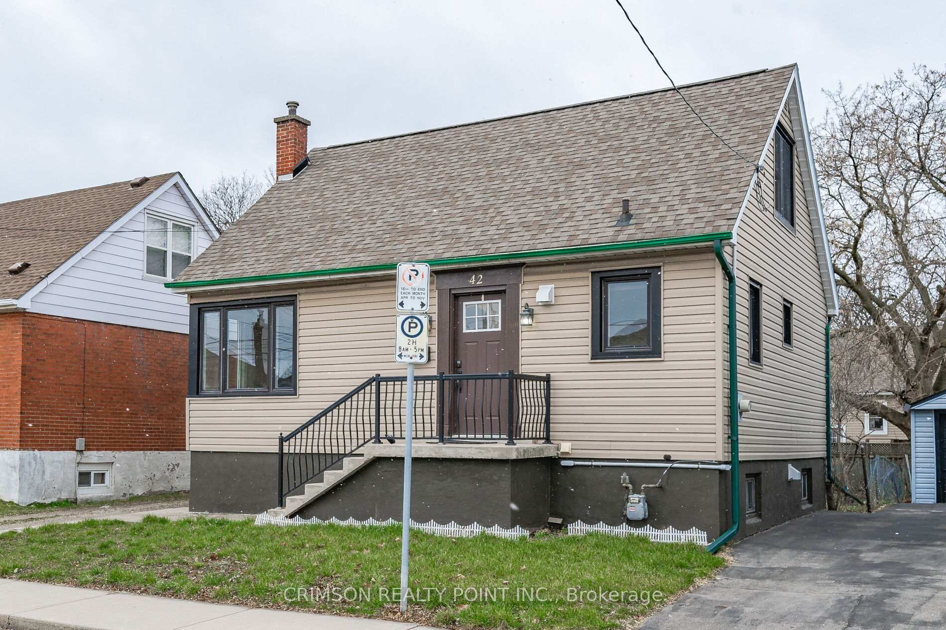 Photo 4 of 42 East 11th Street, Hamilton, Inch Park — HOMEH