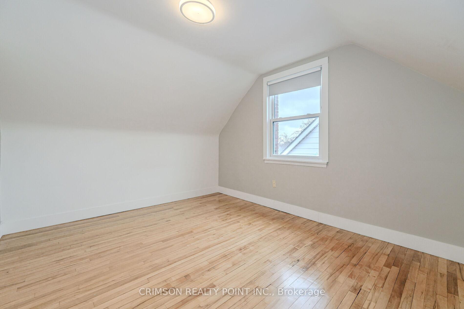 Photo 6 of 42 East 11th Street, Hamilton, Inch Park — HOMEH