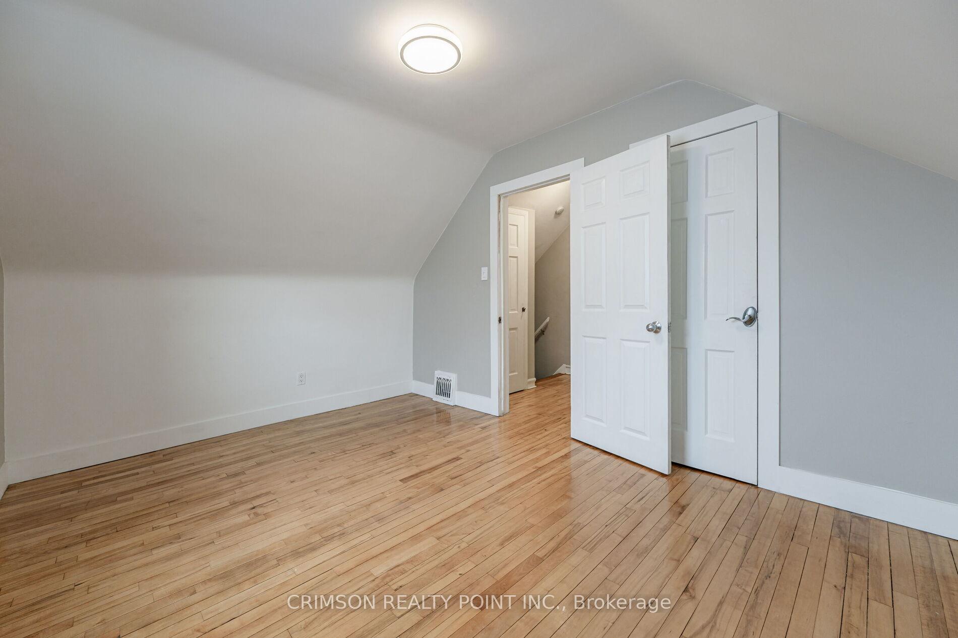 Photo 7 of 42 East 11th Street, Hamilton, Inch Park — HOMEH