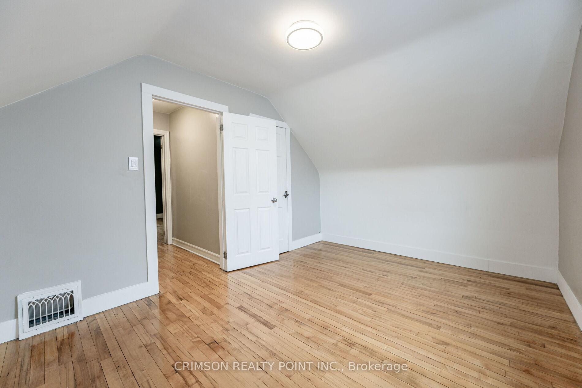 Photo 8 of 42 East 11th Street, Hamilton, Inch Park — HOMEH