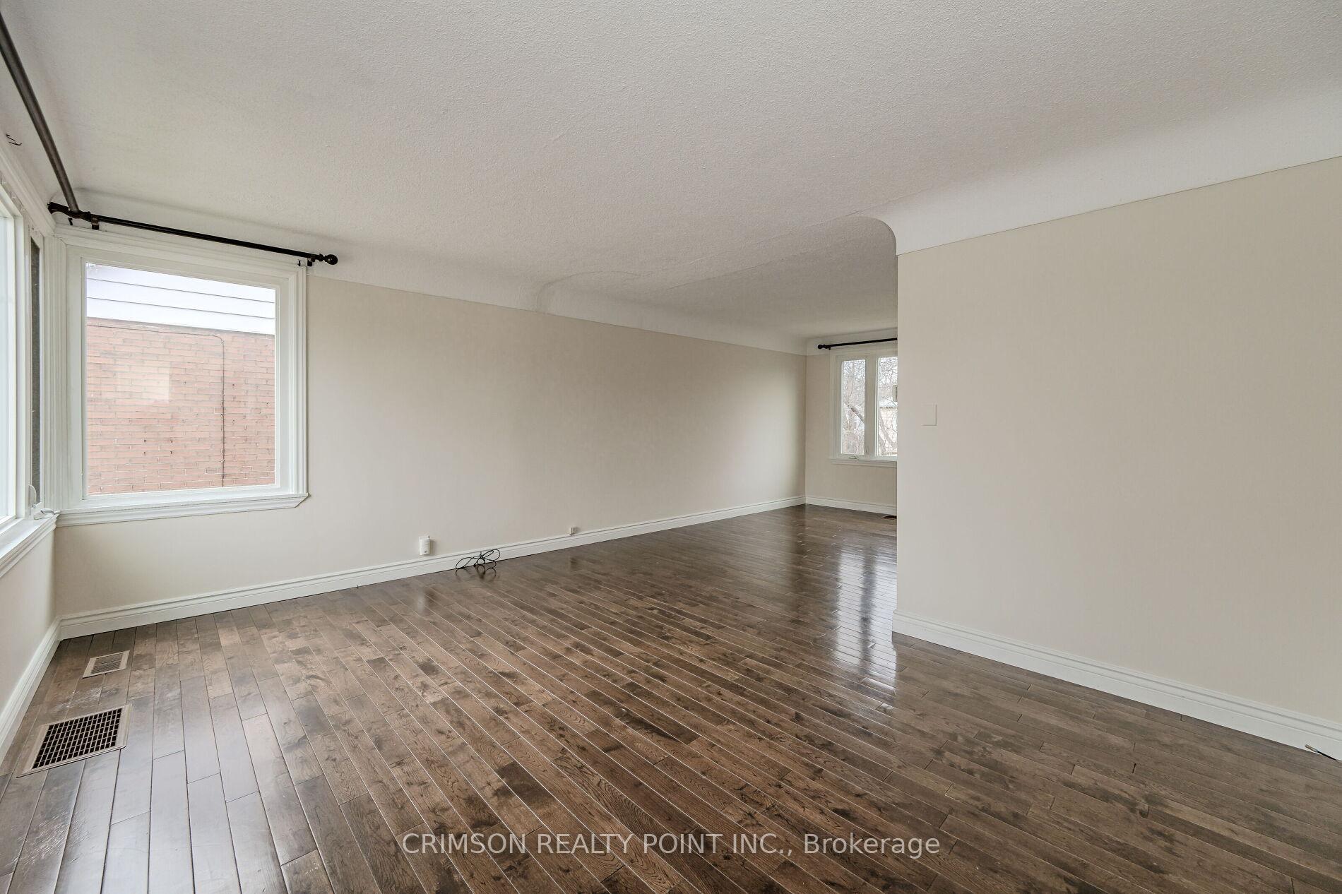 Photo 10 of 42 East 11th Street, Hamilton, Inch Park — HOMEH