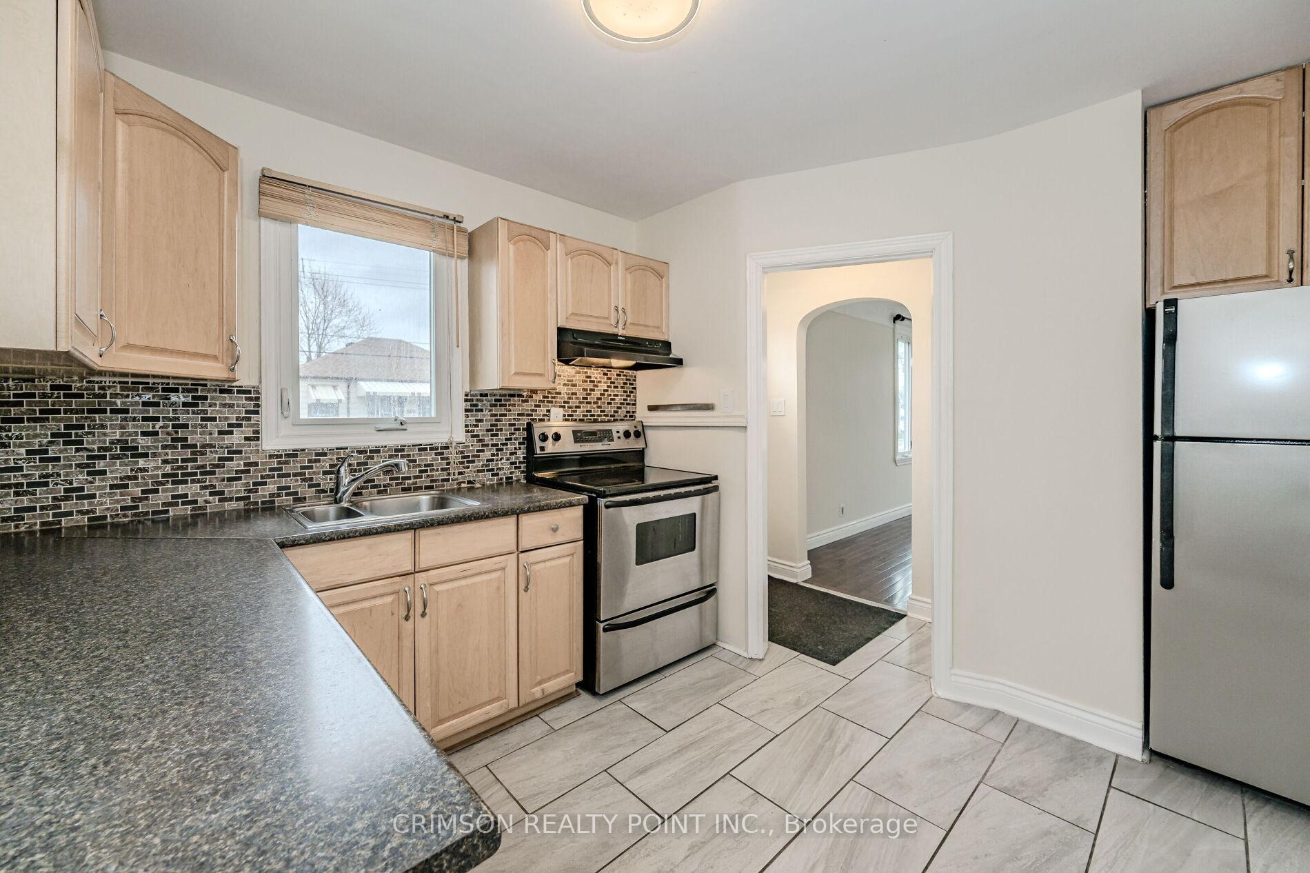 Photo 17 of 42 East 11th Street, Hamilton, Inch Park — HOMEH