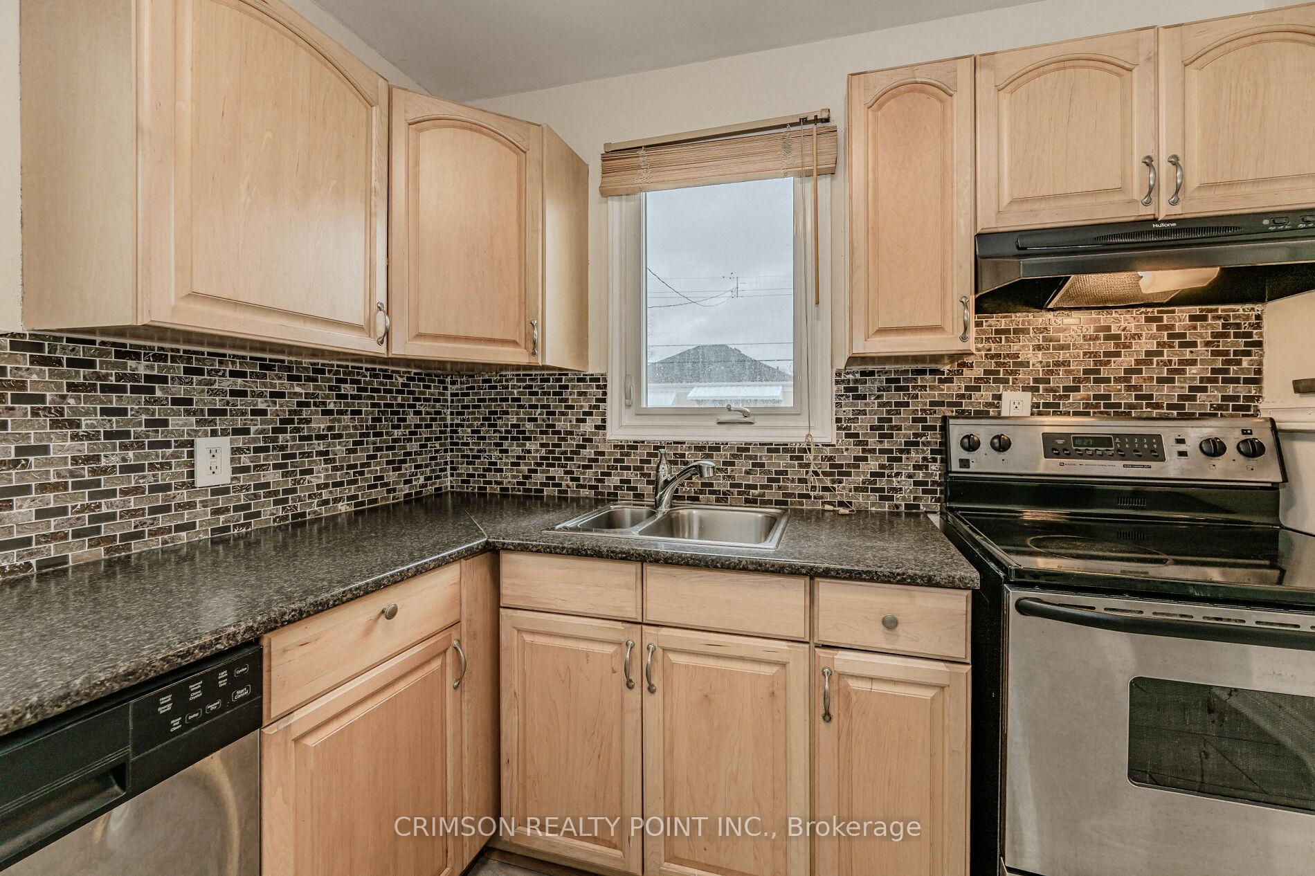 Photo 18 of 42 East 11th Street, Hamilton, Inch Park — HOMEH