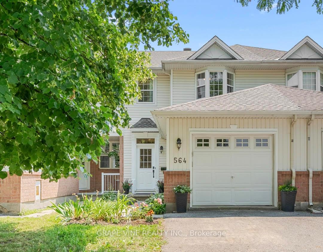 Front of 564 Aberfoyle Circle