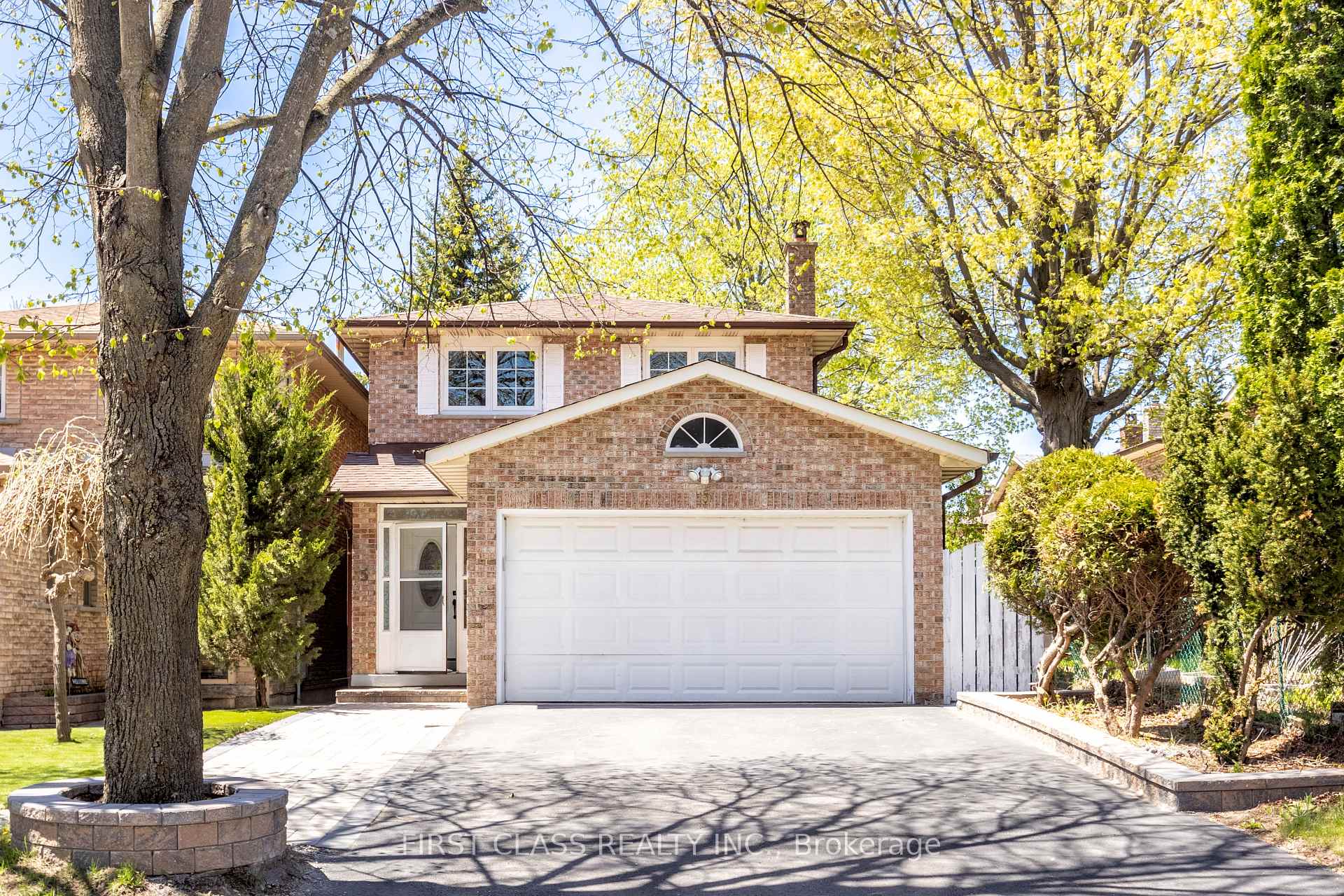 Photo 1 of 5 Radford Crescent, Markham, Sherwood-Amberglen — HOMEH
