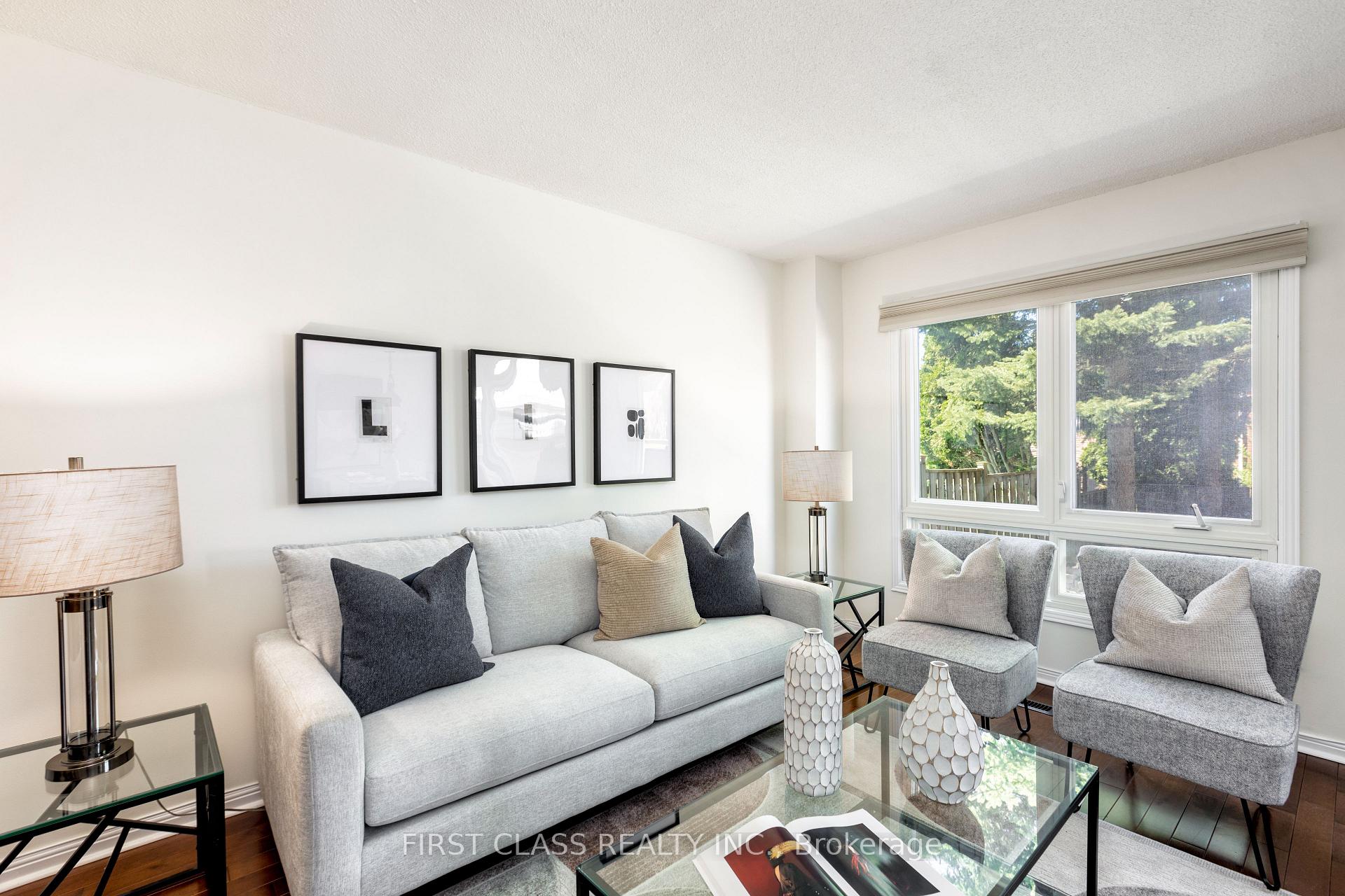 Photo 11 of 5 Radford Crescent, Markham, Sherwood-Amberglen — HOMEH