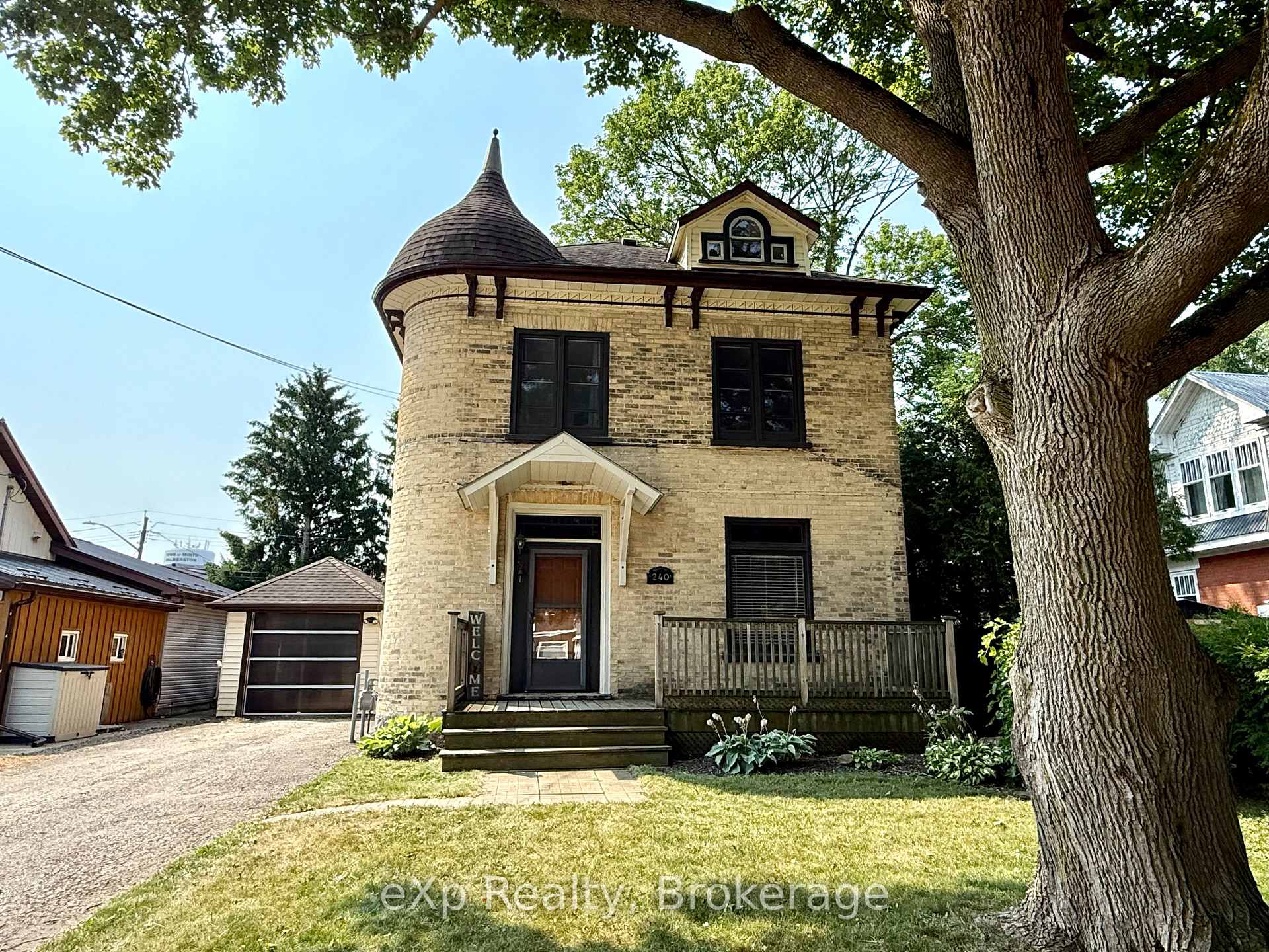 Photo 2 of 240 Inkerman St, Minto — HOMEH