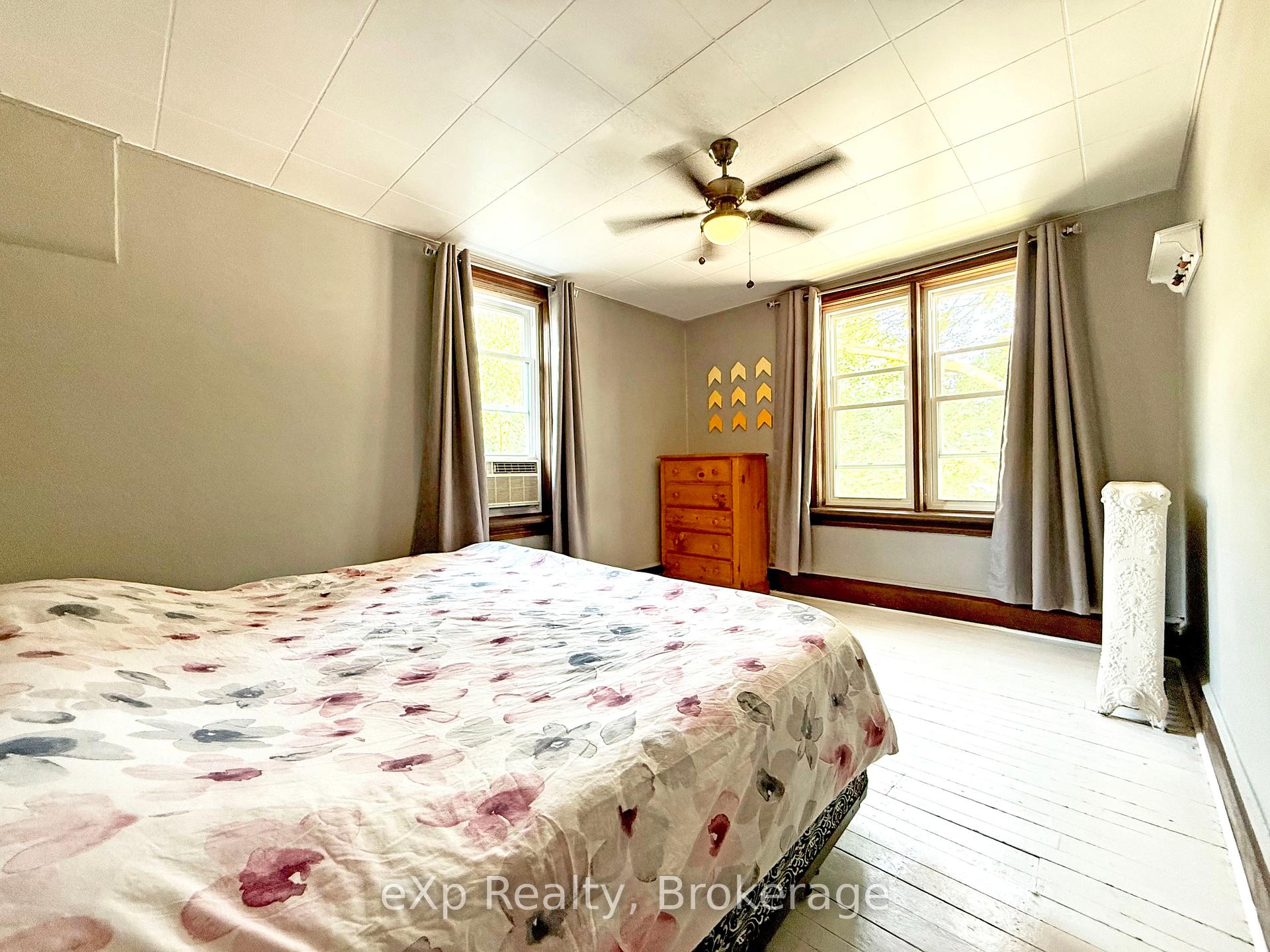 Photo 14 of 240 Inkerman St, Minto — HOMEH