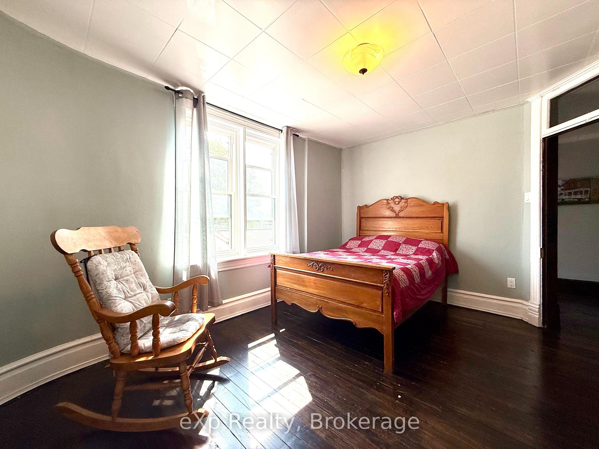 Photo 16 of 240 Inkerman St, Minto — HOMEH