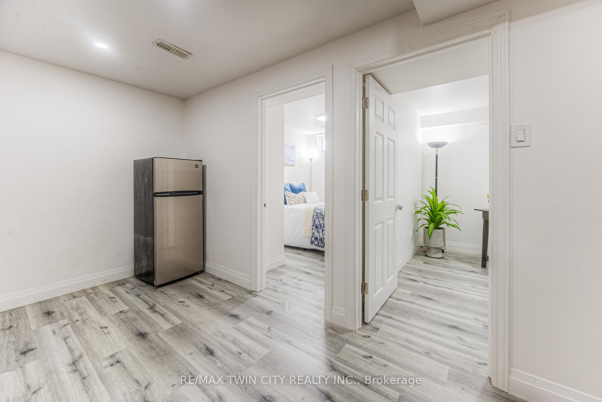 Photo 30 of 1332 Countrystone Drive, Kitchener, Highland West — HOMEH