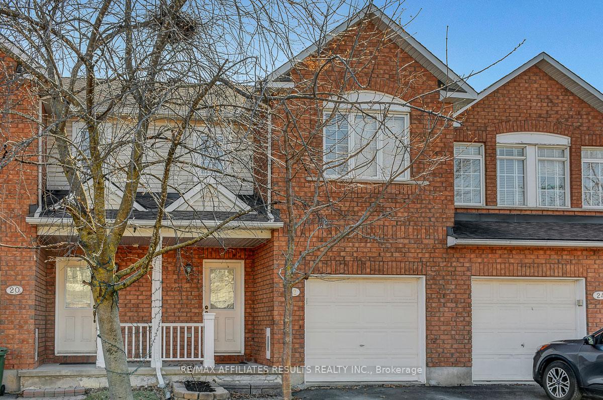 Photo 3 of 22 Kettleby Street, Ottawa, Kanata - Beaverbrook — HOMEH