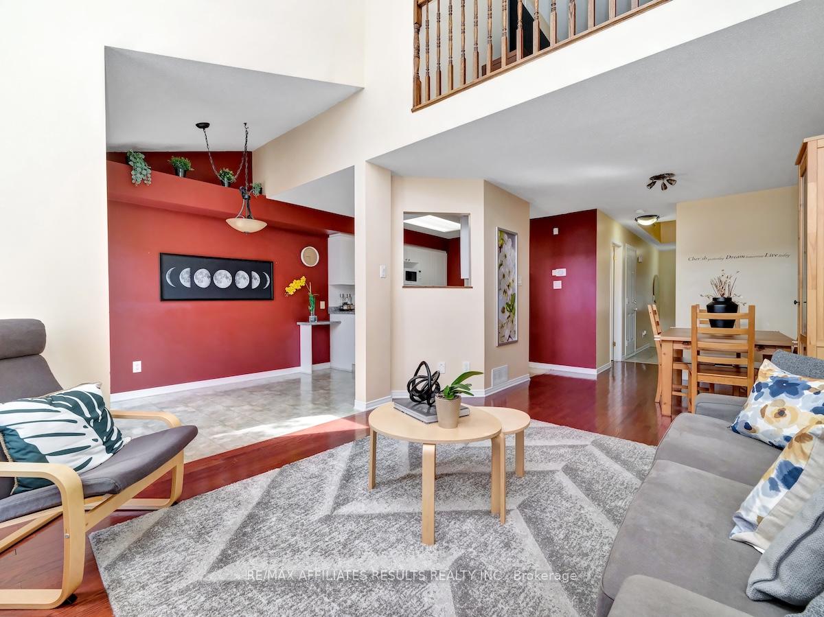 Photo 6 of 22 Kettleby Street, Ottawa, Kanata - Beaverbrook — HOMEH
