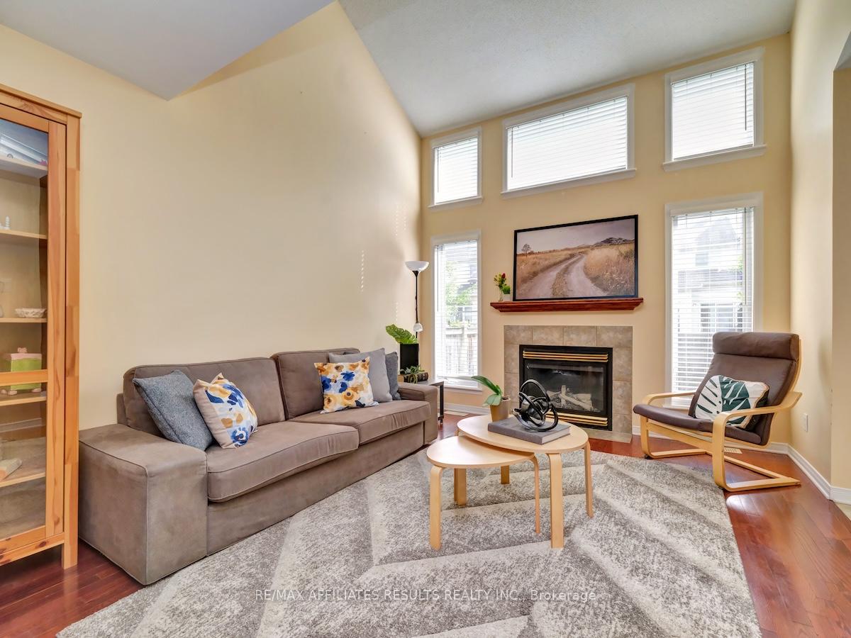Photo 8 of 22 Kettleby Street, Ottawa, Kanata - Beaverbrook — HOMEH