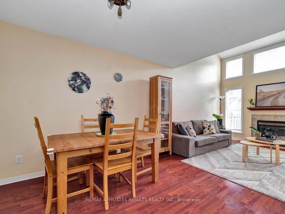 Photo 10 of 22 Kettleby Street, Ottawa, Kanata - Beaverbrook — HOMEH