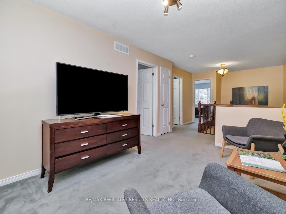 Photo 24 of 22 Kettleby Street, Ottawa, Kanata - Beaverbrook — HOMEH