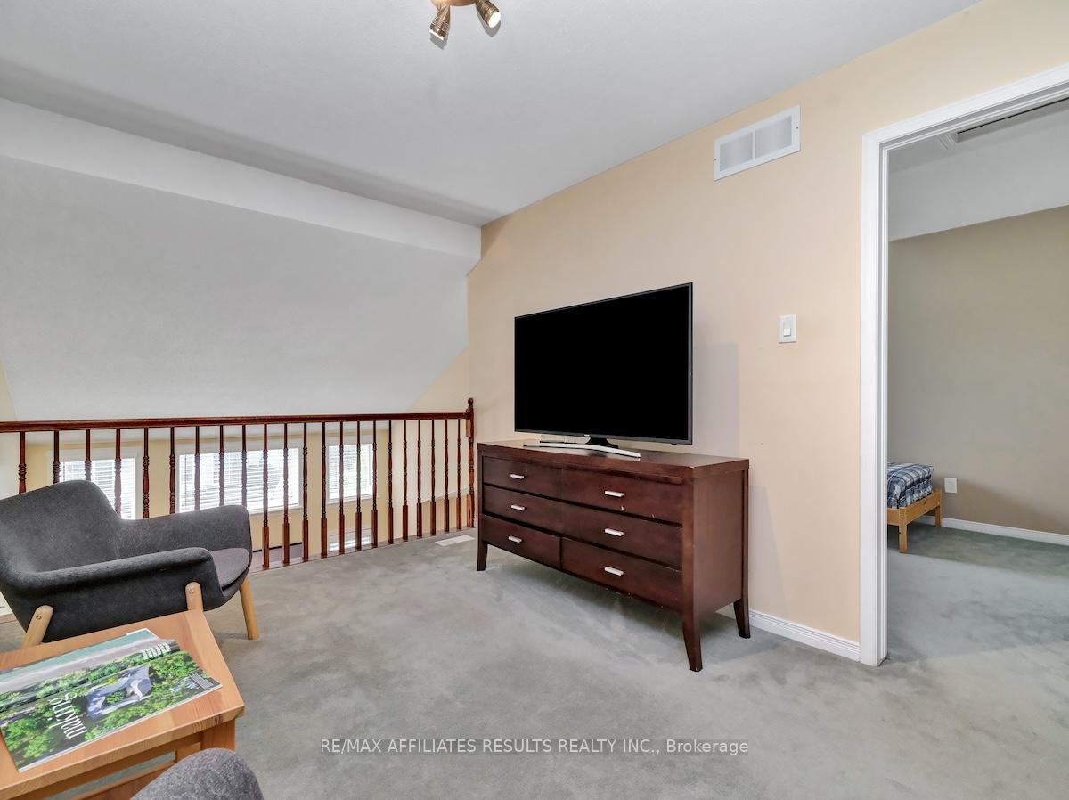 Photo 25 of 22 Kettleby Street, Ottawa, Kanata - Beaverbrook — HOMEH