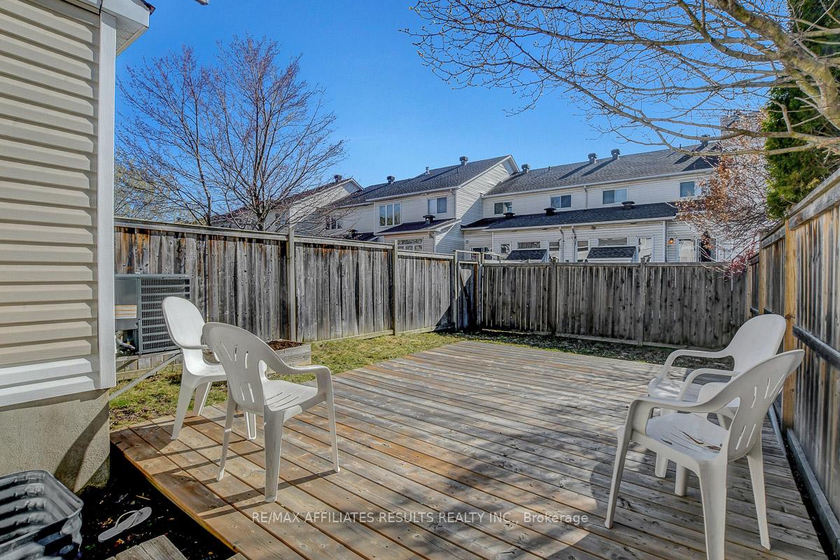 Photo 35 of 22 Kettleby Street, Ottawa, Kanata - Beaverbrook — HOMEH
