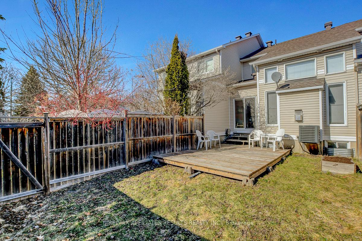 Photo 40 of 22 Kettleby Street, Ottawa, Kanata - Beaverbrook — HOMEH