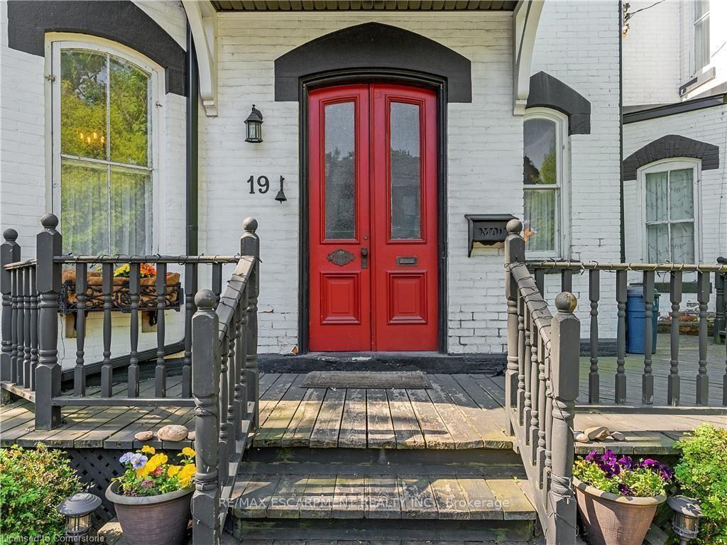 Photo 4 of 19 Canada Street, Hamilton, Kirkendall — HOMEH