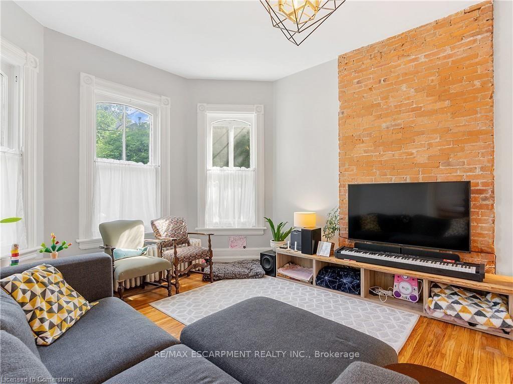 Photo 5 of 19 Canada Street, Hamilton, Kirkendall — HOMEH